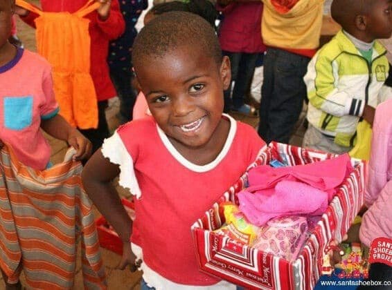 Santa-Shoebox2.jpg