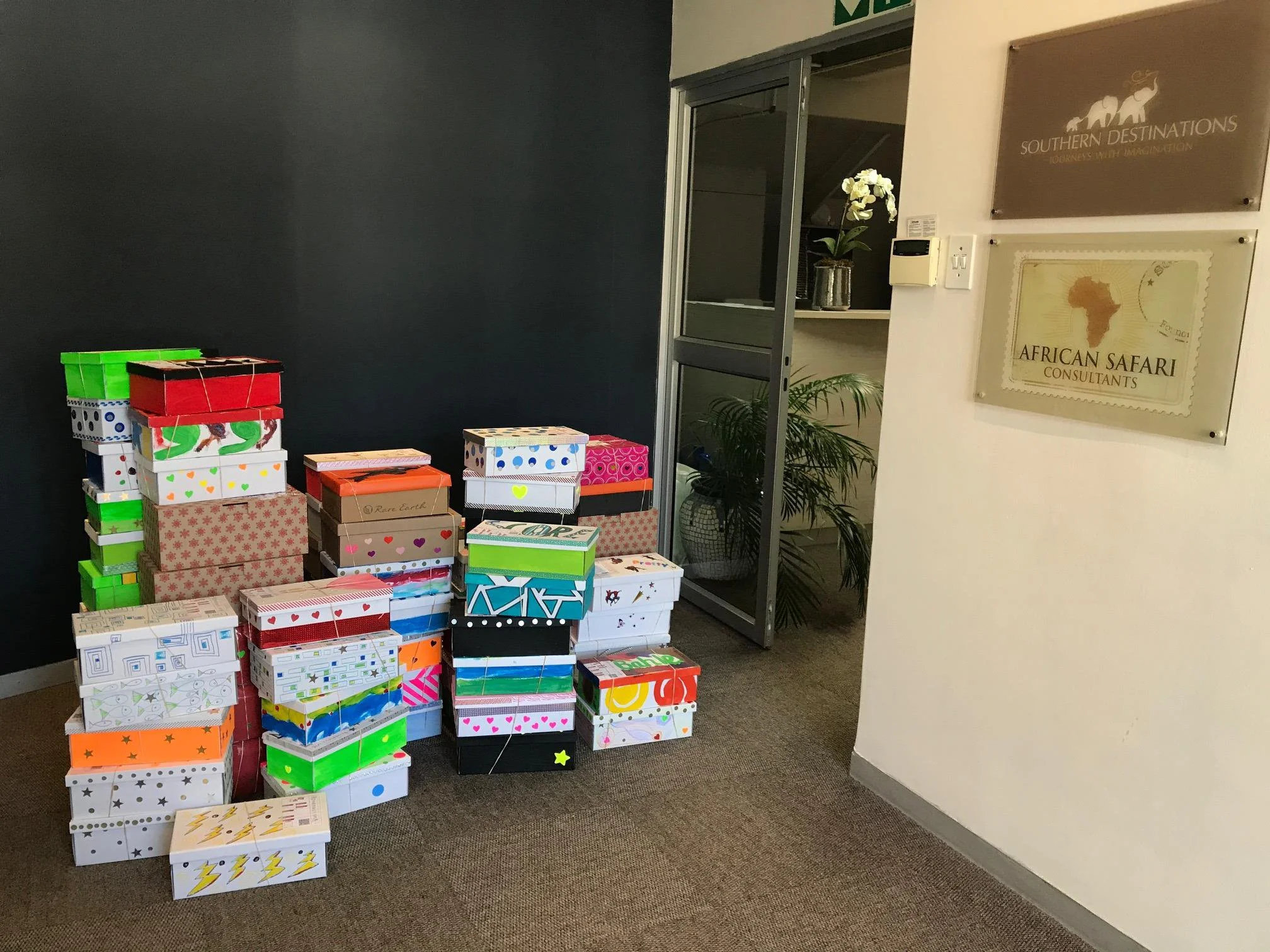 Santa Shoeboxes2.JPG