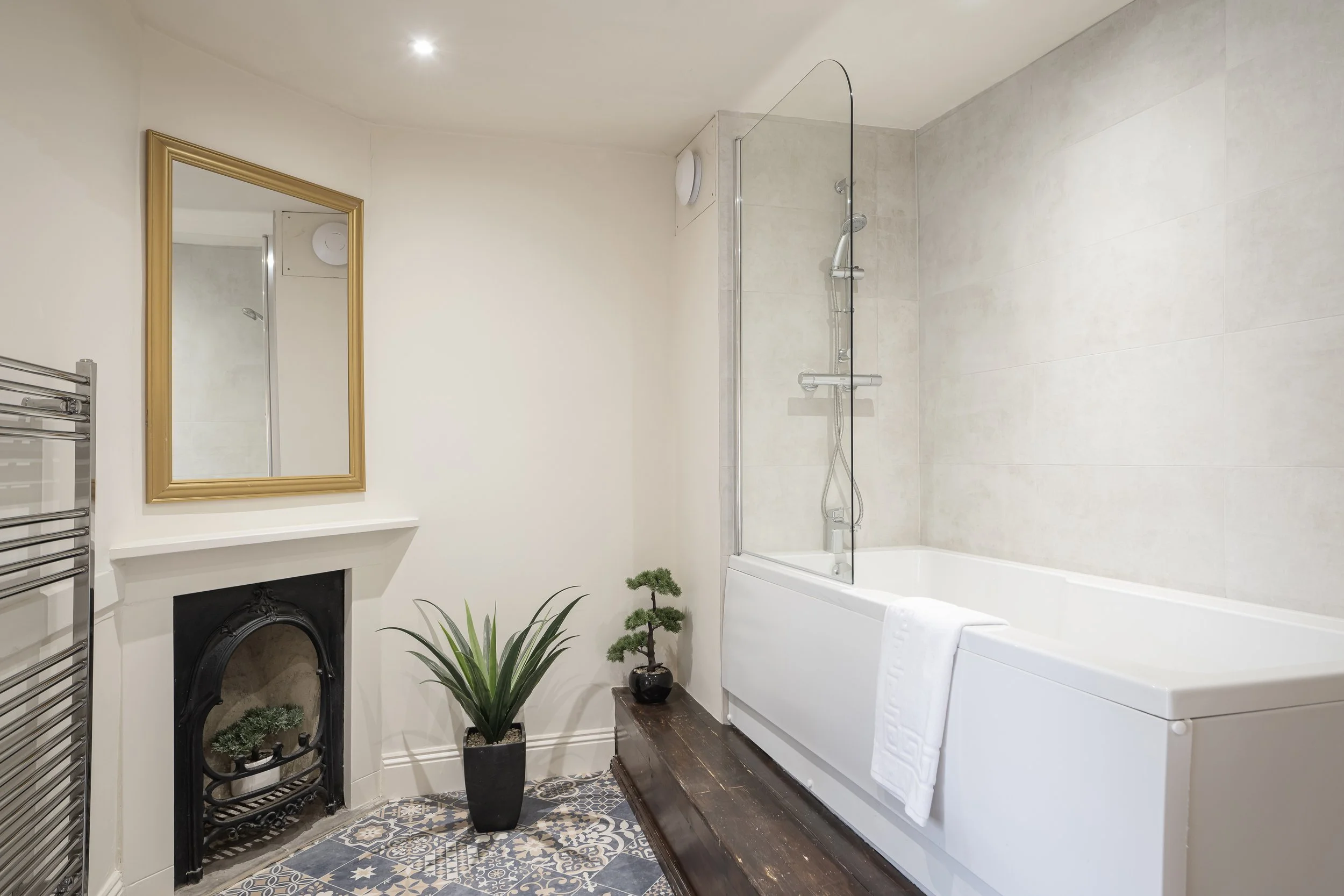 Cotswold Manor Cottage by Pete Helme Photography ph37 copy.jpg
