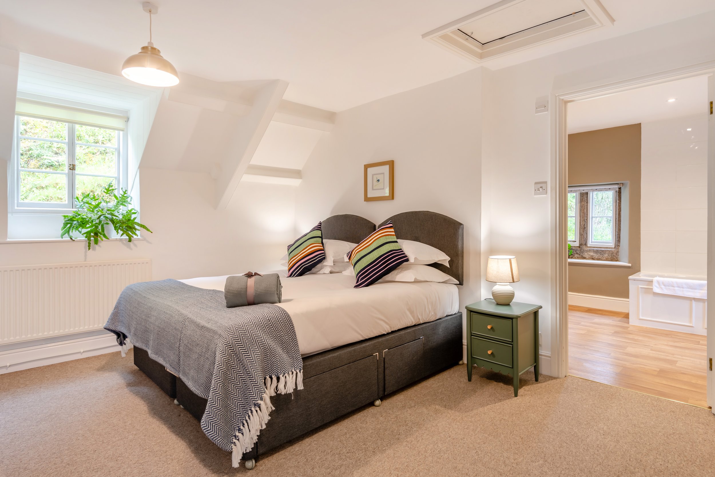 Quay Cottage main bedroom.jpg