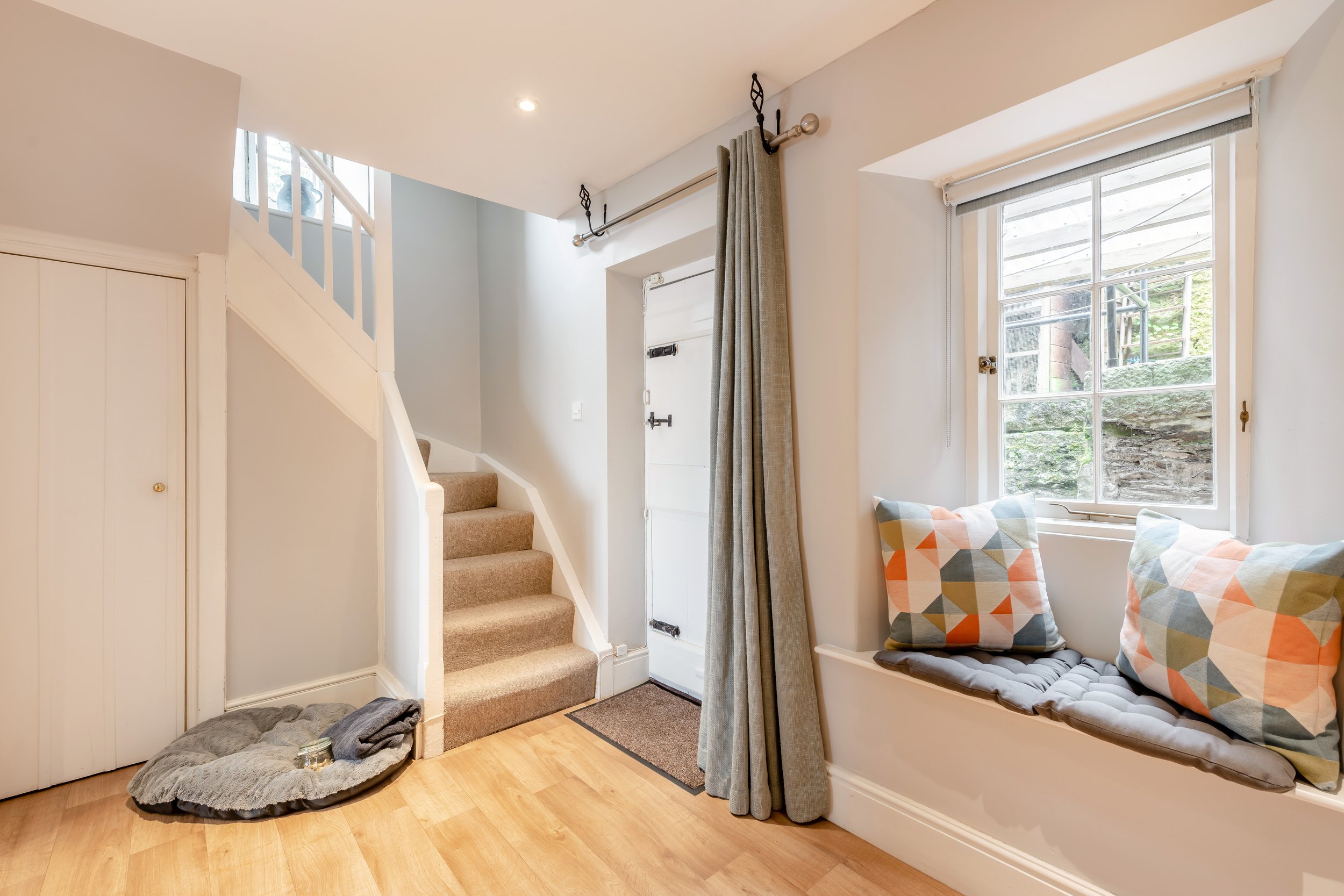 Quay Cottage corridor & dog bed.jpg