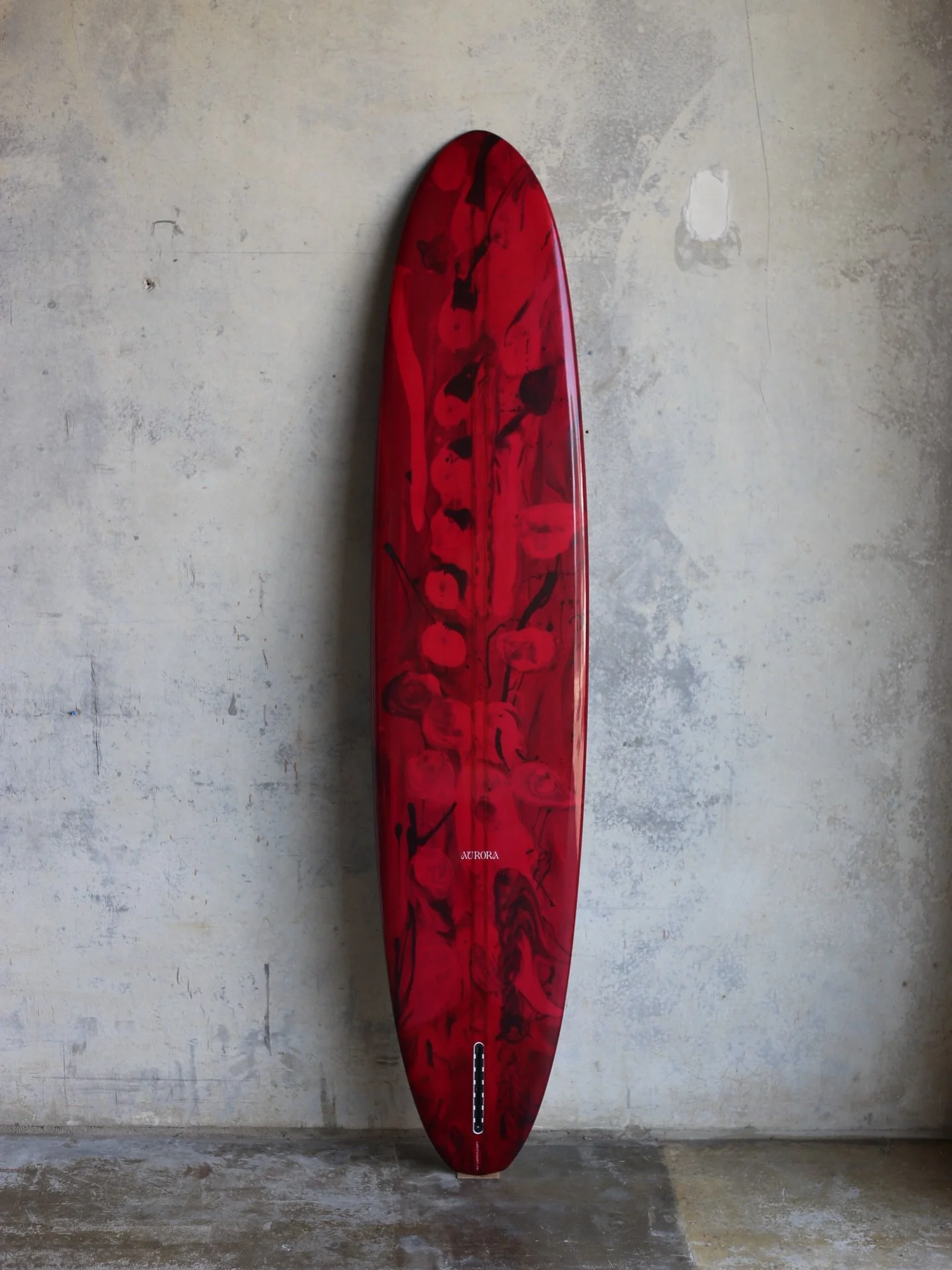 9&rsquo;5 Custom Log x @bare_bonezz 

From the intricate transition of bottom contours and pinched rail profiles to the resin tint swells and cut that polish. This board is soaked in detail and we love it!

Thankyou Tyler for the order! 🤝 

Resin Ti