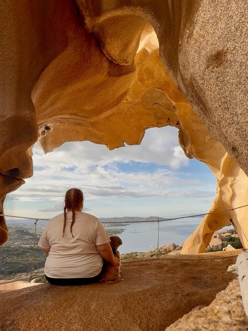 Going on adventures with my little girl, is the best thing I know! 🐶⛰️

#VanLife #vanlifeeurope #nomadelife #wildcamping #nomaddog #traveldog #sardinia #italy
