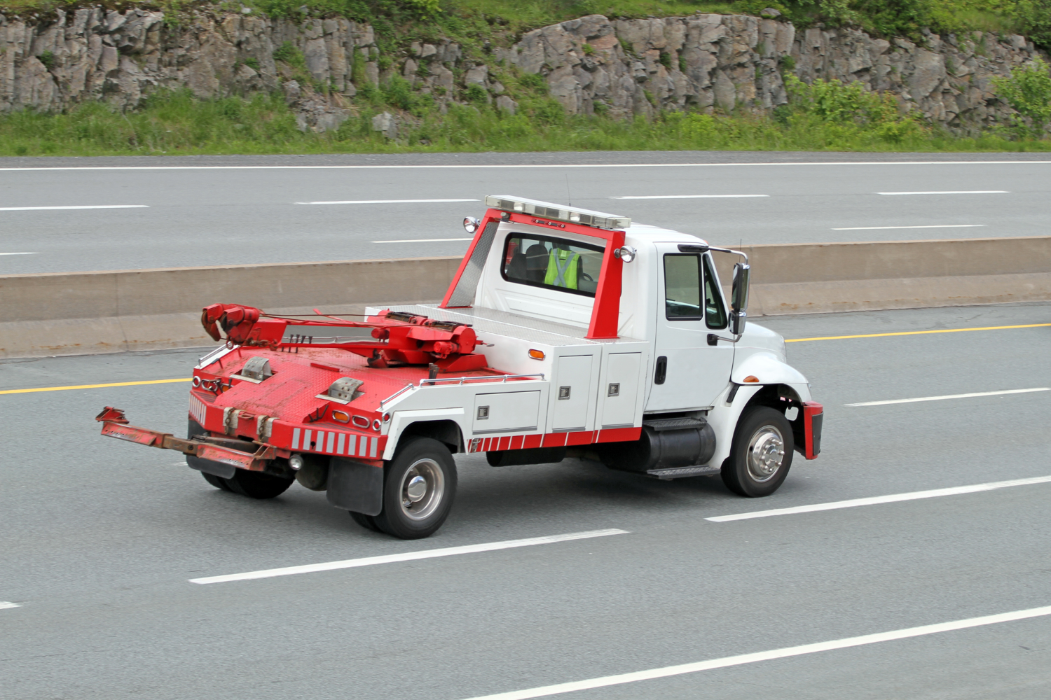 What Happens If You Choose the Wrong Tow Truck for Your Vehicle?