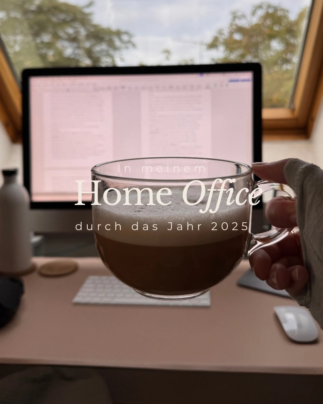 An meinem Schreibtisch durch das Jahr 🖥️🕯️

2025 habe ich mich als Literatur&uuml;bersetzerin selbstst&auml;ndig gemacht und dieses Jahr war wirklich unglaublich spannend. Ich durfte so viel lernen, bin sehr stolz auf mich und dankbar f&uuml;r viel