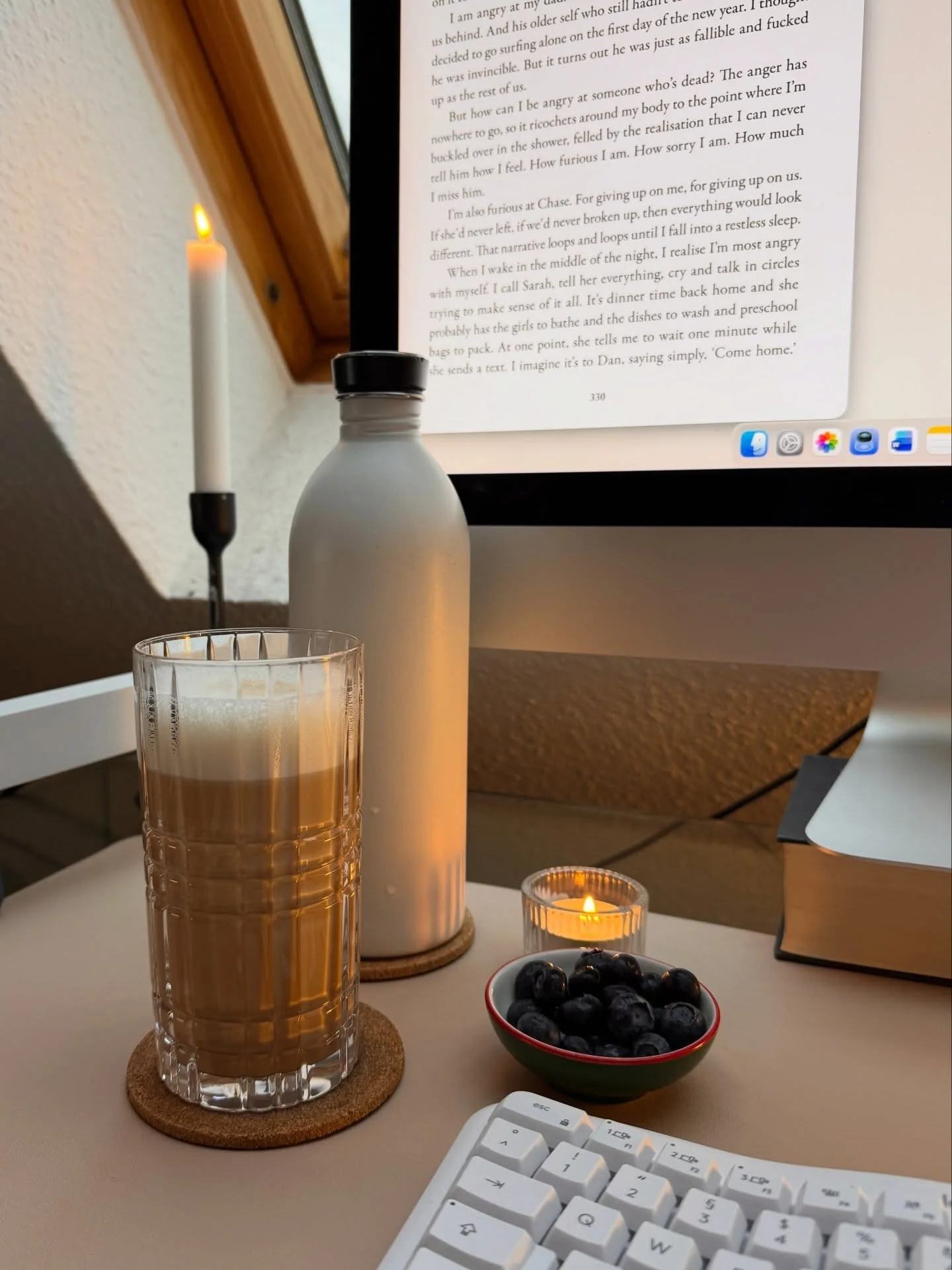 Gerade habe ich meine aktuelle &Uuml;bersetzung beendet und ab morgen geht es an den Feinschliff. Dieses Gef&uuml;hl, eine Geschichte zu beenden, ist so belohnend. Immer wieder eine gro&szlig;e Freude! 🥳

Und was f&uuml;r ein Wild Ride diese Geschic