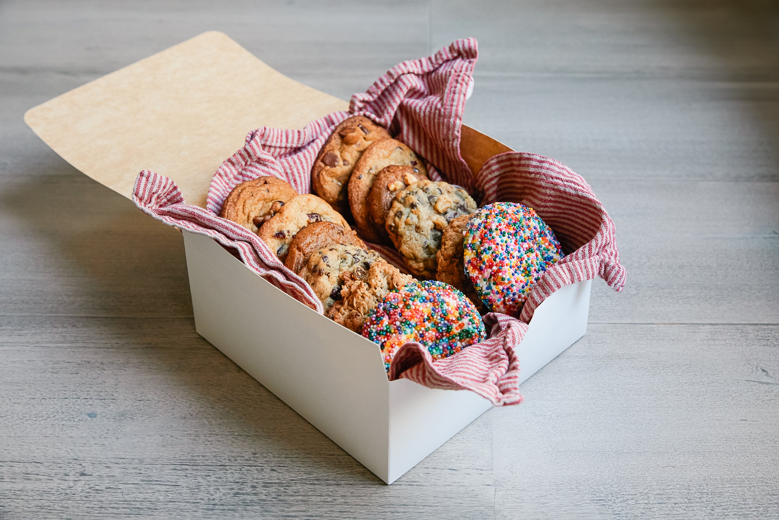 Dozen Assorted Cookie Box