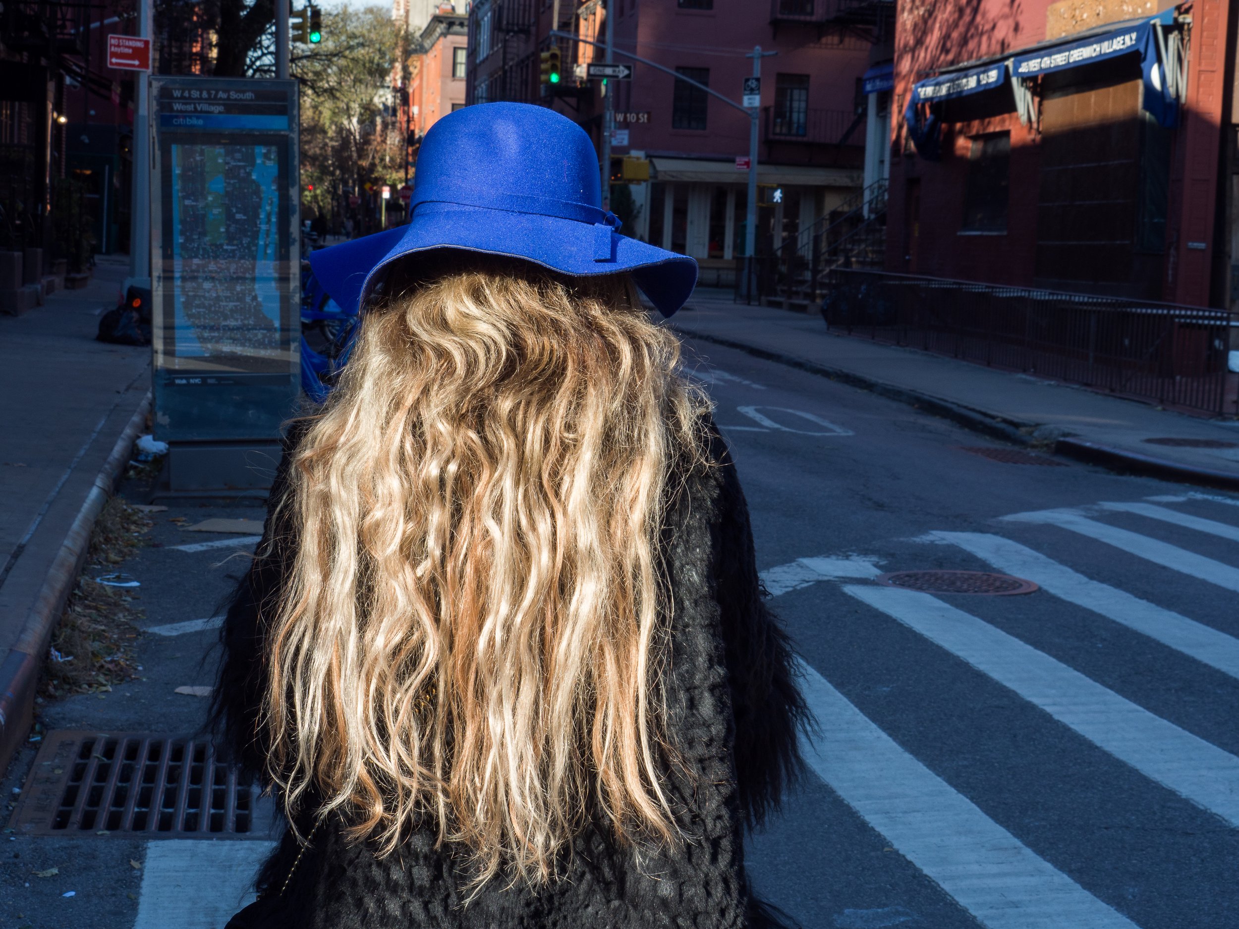 Blue hat - New-York city - Credits @gregbrissetphotography