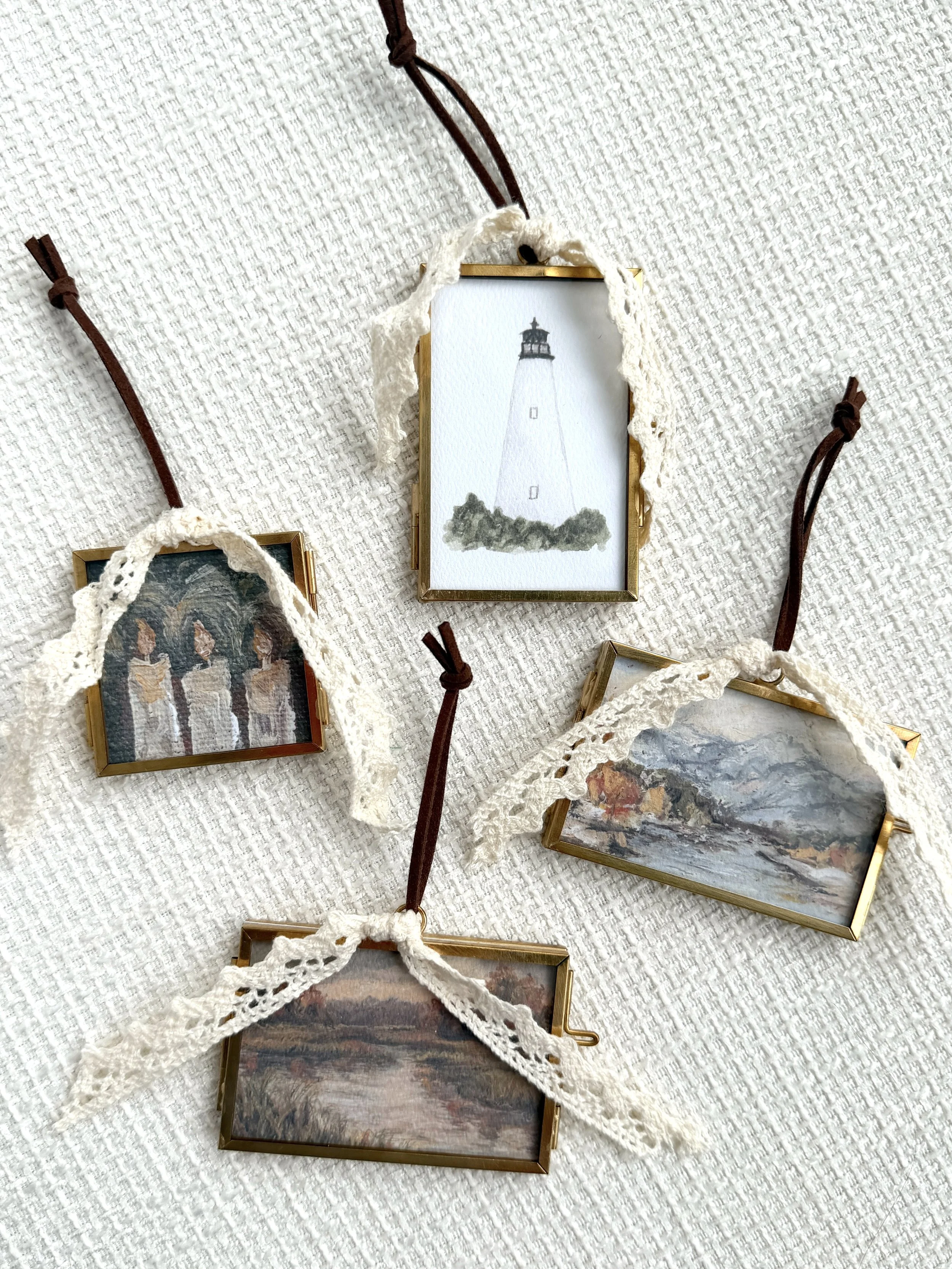 Christmas Ornaments - Suede String with thin Lace