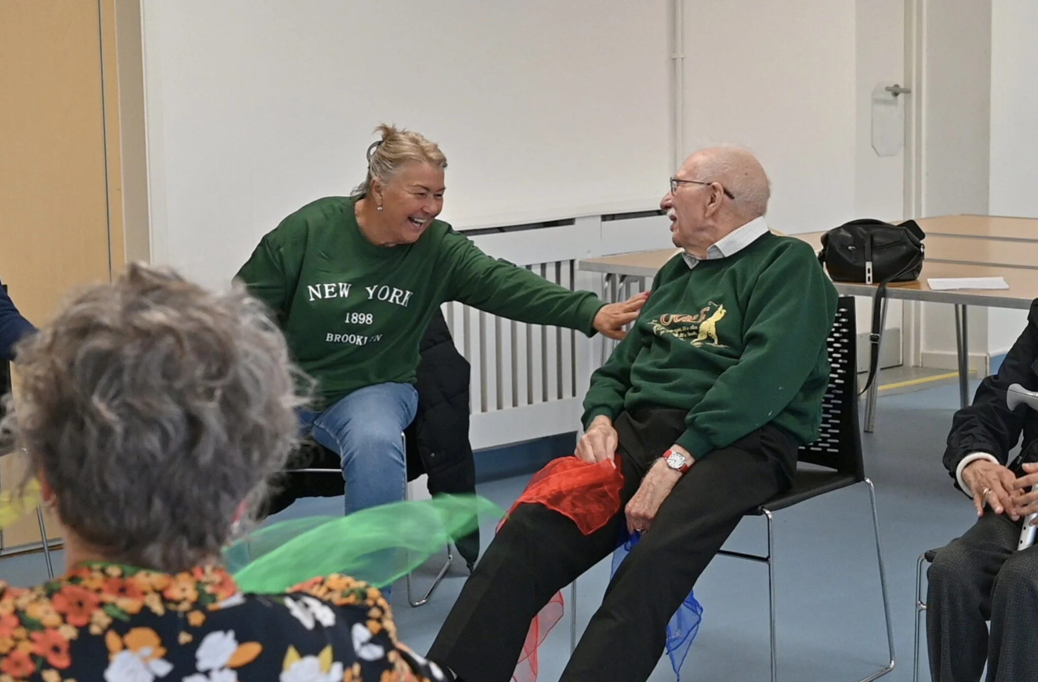 friendship cafe - chair exercises.zip - 8.jpg