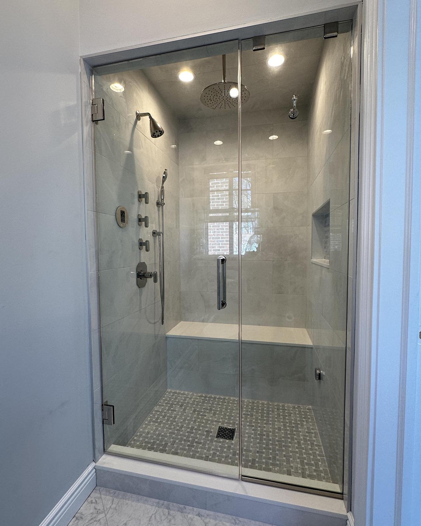 Absolute transformation here. Can you smell the eucalyptus steam shower from your house?!?!&hellip;.probably not that would just be ridiculous come on.
#brotherbuilt #masterbathroom #renovation #wallpaper #steamshower #hiddenmedicinecabinet #doinitri