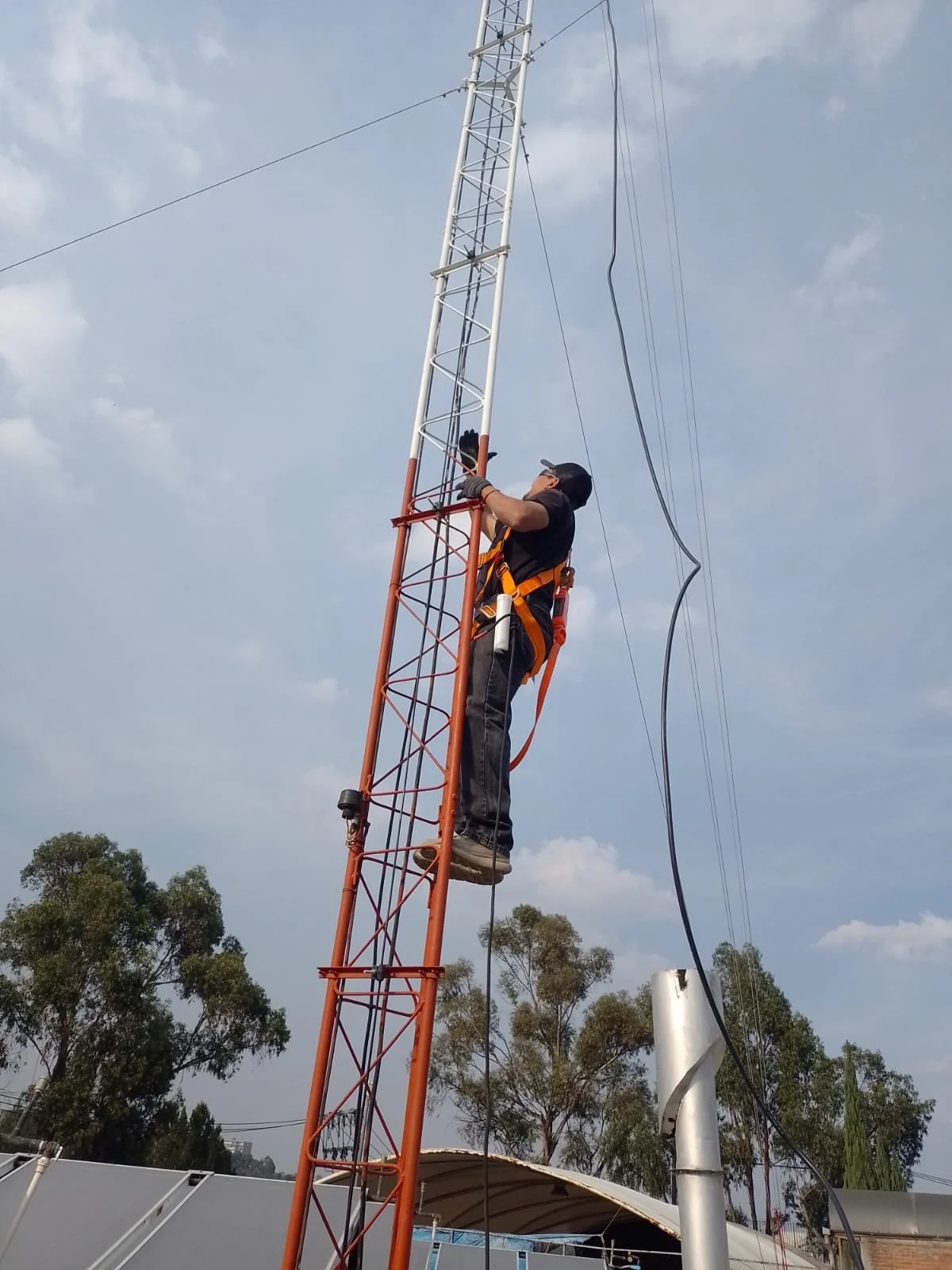 Sistema de pararrayos con punta ionizante actived-09