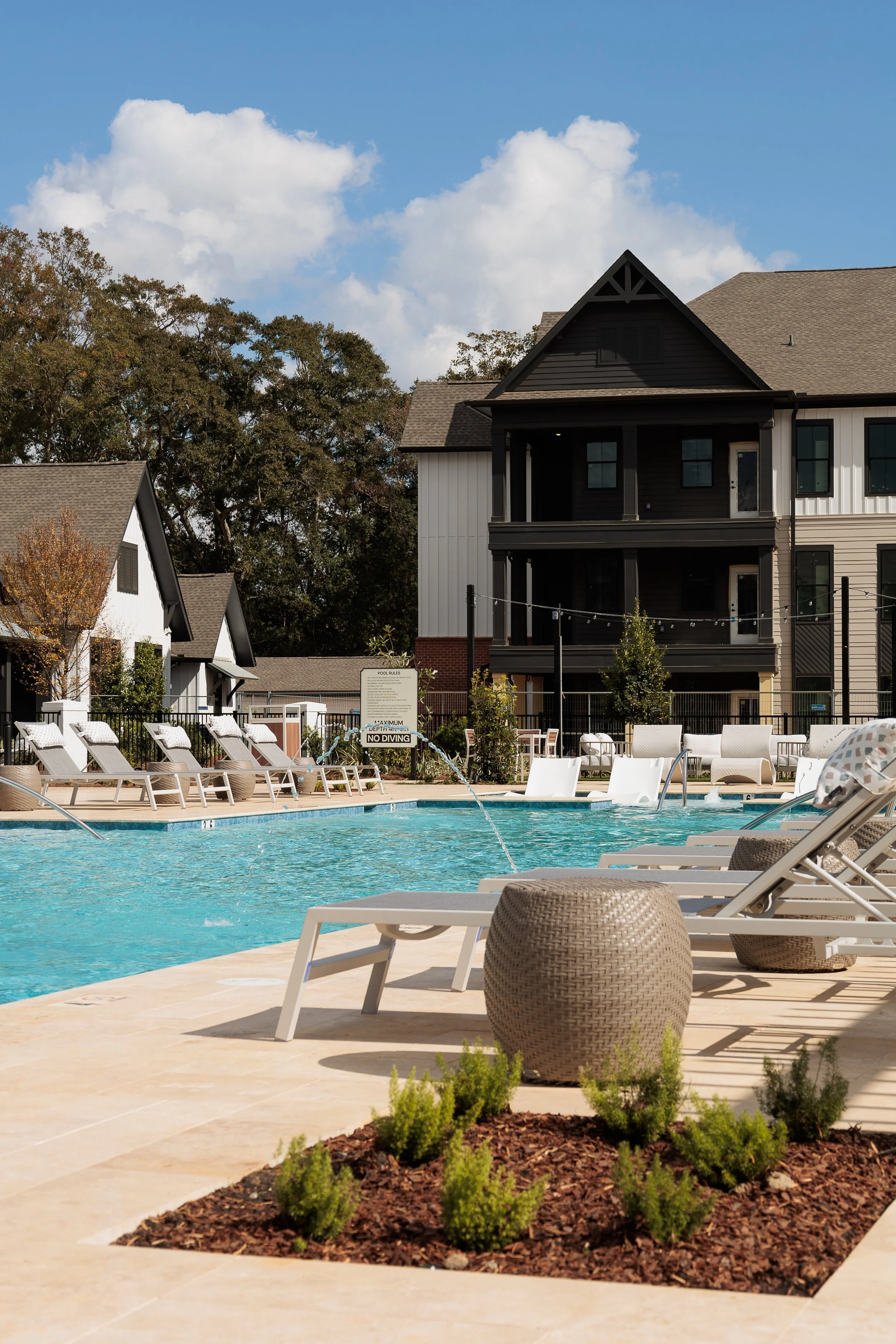 pool-08.jpg