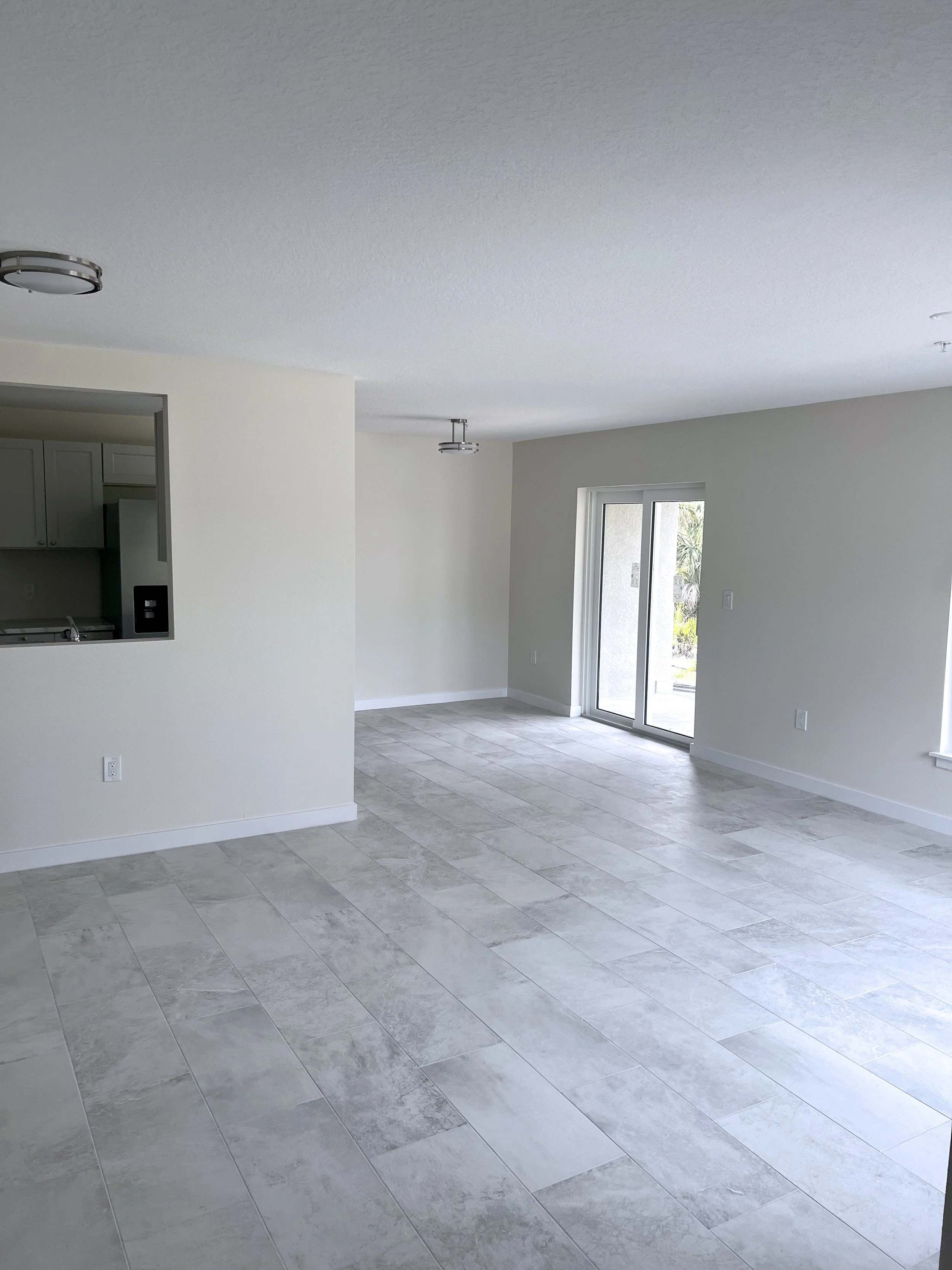 fam room dining room.jpg