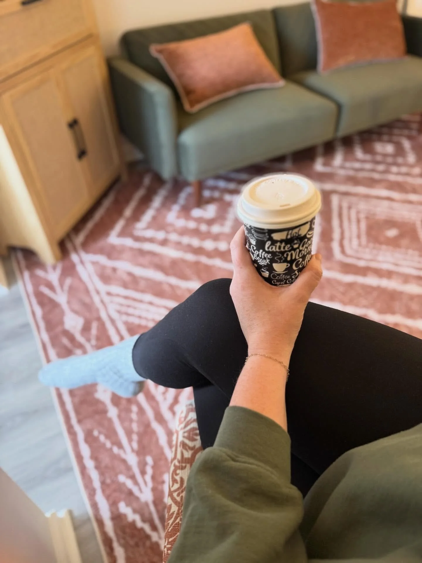 Cozy morning in the office seeing some sweet mamas and babies! 🤎 And a little sneak peek of Midwife Kendra&rsquo;s new office! 

I&rsquo;m loving this space and can&rsquo;t wait to share it with y&rsquo;all!