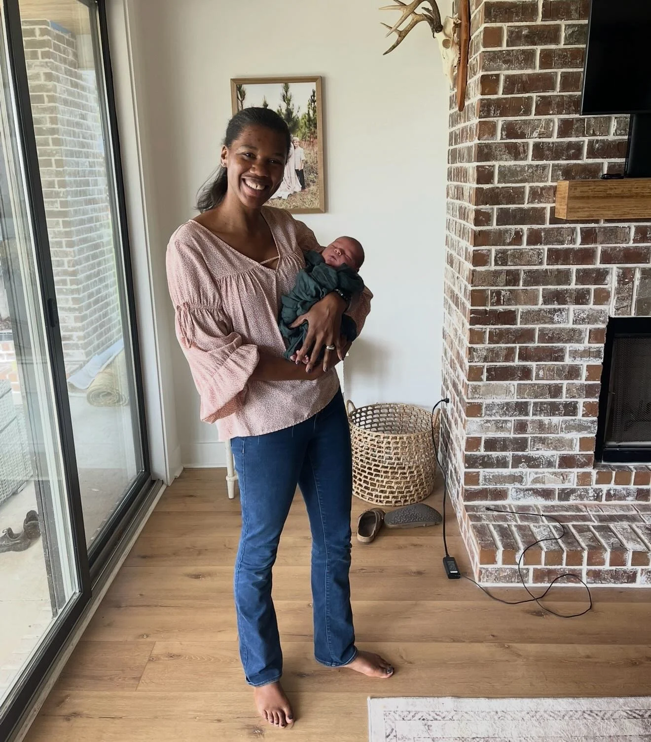 Tomorrow is International Day of the Midwife and the perfect day to celebrate allllll the amazing midwives out there! 

Today I&rsquo;m choosing to celebrate my midwife. The amazing @midwife.tanashia. She empowered me through not one, but two pregnan