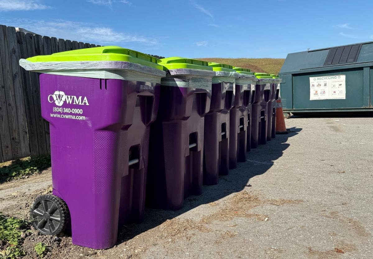 ♻️ Great News for Henrico County Residents!

Central Virginia Waste Management Authority (CVWMA) has teamed up with Henrico County to provide easy compost drop-off sites &mdash; making it simple for residents to compost food scraps and compostable ma