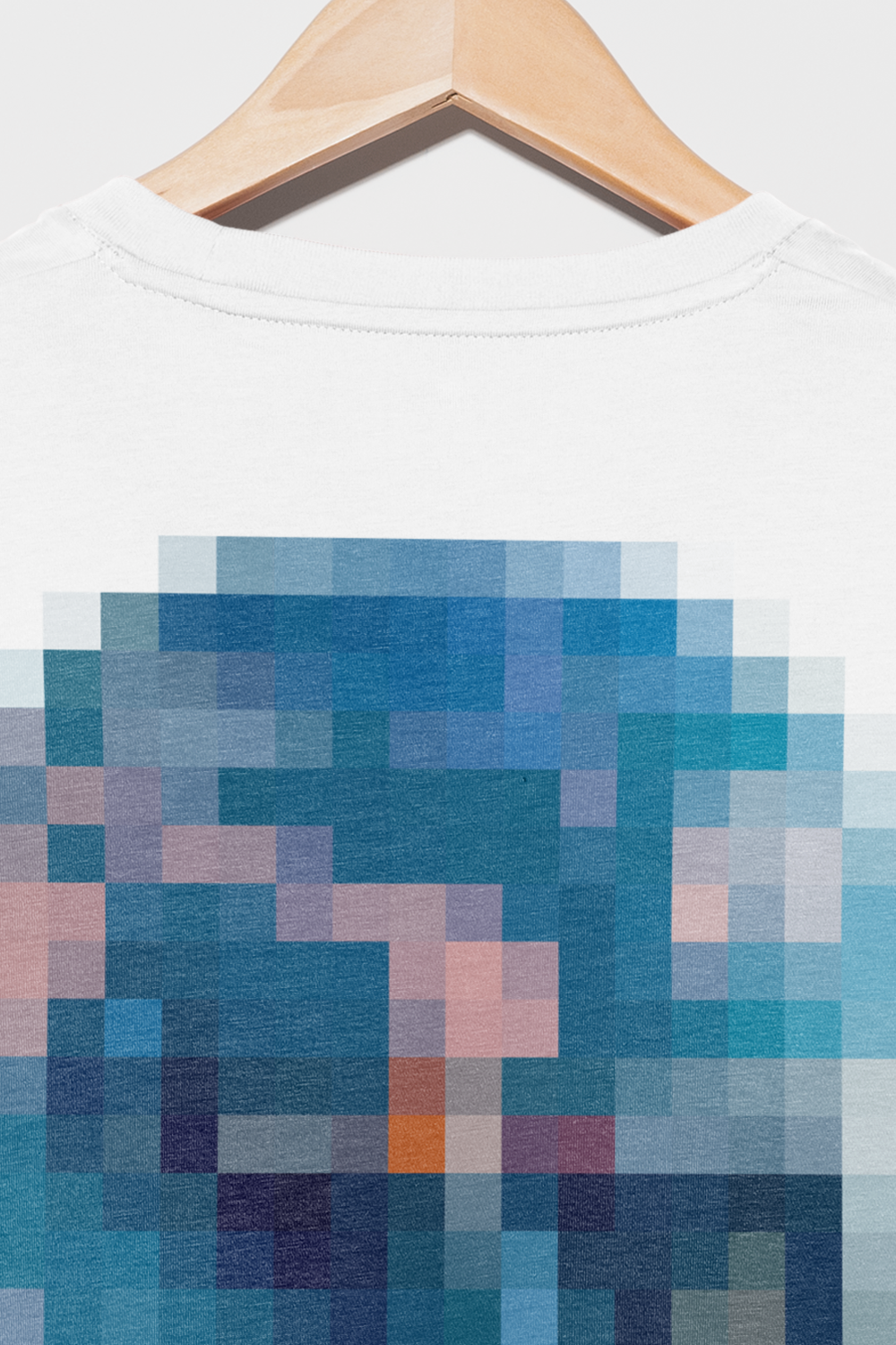 Pixel_Hanger_1_CleanBackWht_Detail_USE_Albon.png
