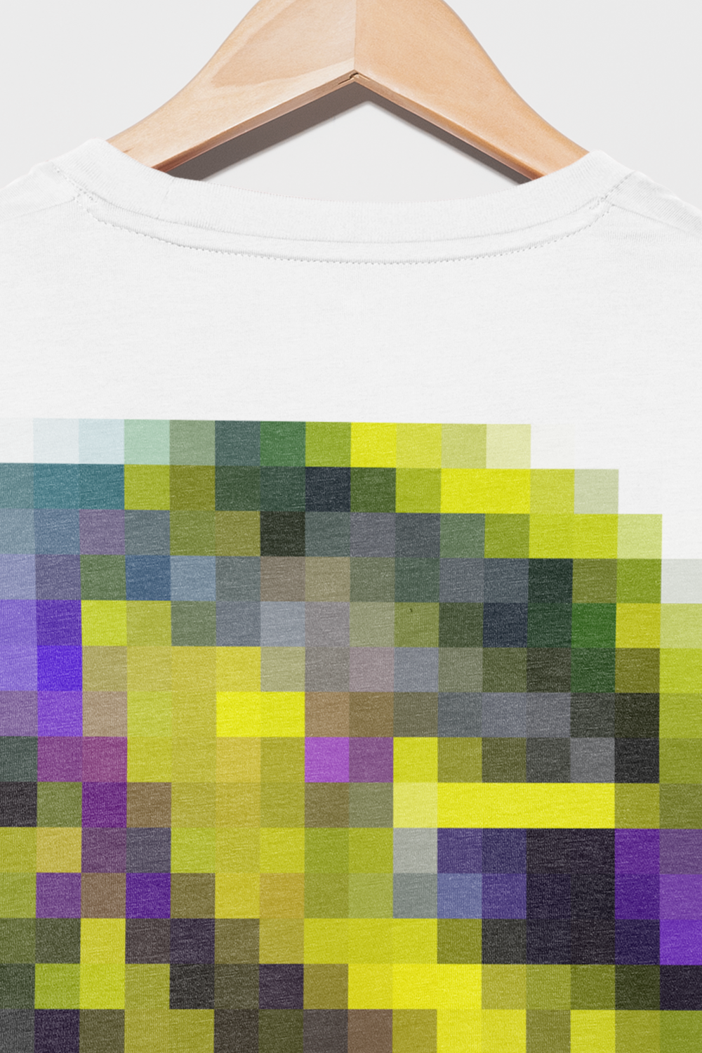 Pixel_Hanger_1_CleanBackWht_Detail_USE_Lewis.png