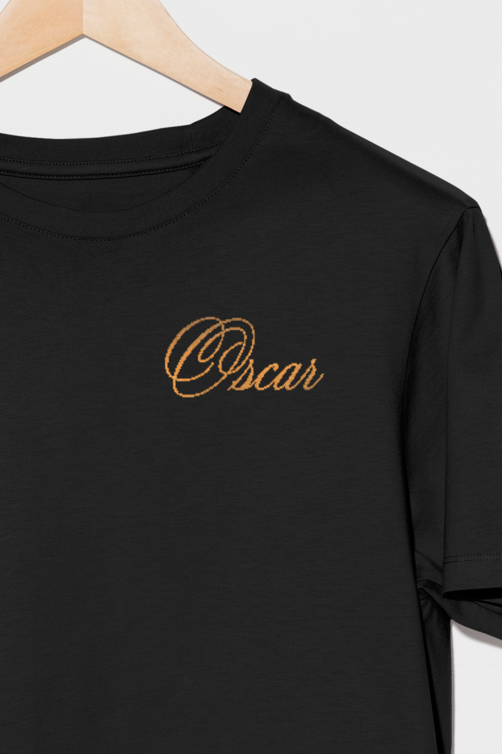 Bitmap_Hanger_1_CleanWht_Oscar_FrntDetail.png