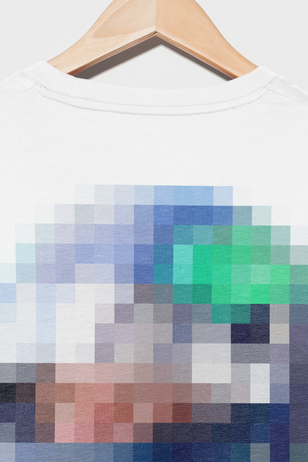 Pixel_Hanger_1_CleanBackWht_Detail_USE_Bottas.png