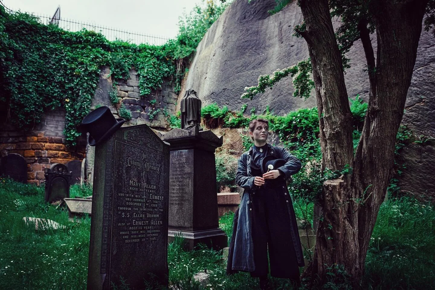 The Spooky Shenanigans of Autumn is upon us&hellip; 🦔 🍁 🦉🍂 🕷️🫀Take a ride to the Dark Side with Shiverpool, this week&rsquo;s offerings are as follows:

🌝 Thurs 9th 7pm Hope Street Shivers
🌚 Fri 10th 7pm Hope Street Shivers
🌝 Sat 11th 7pm Ho
