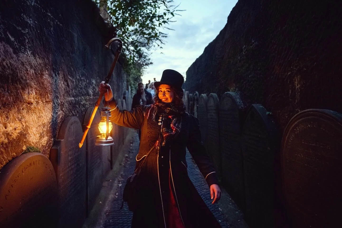 Memento Mori 💀🎨💃 🪩 🫀🛼🎭🗺️🕯️🕰️
🌺 Gather Ye Rose Buds while Ye May! 🌺 
Join us for Performance, Philosophy and Play!
🔮 VERY Limited October tours available to book! So what are you waiting for?  But fear not if you missed this October,