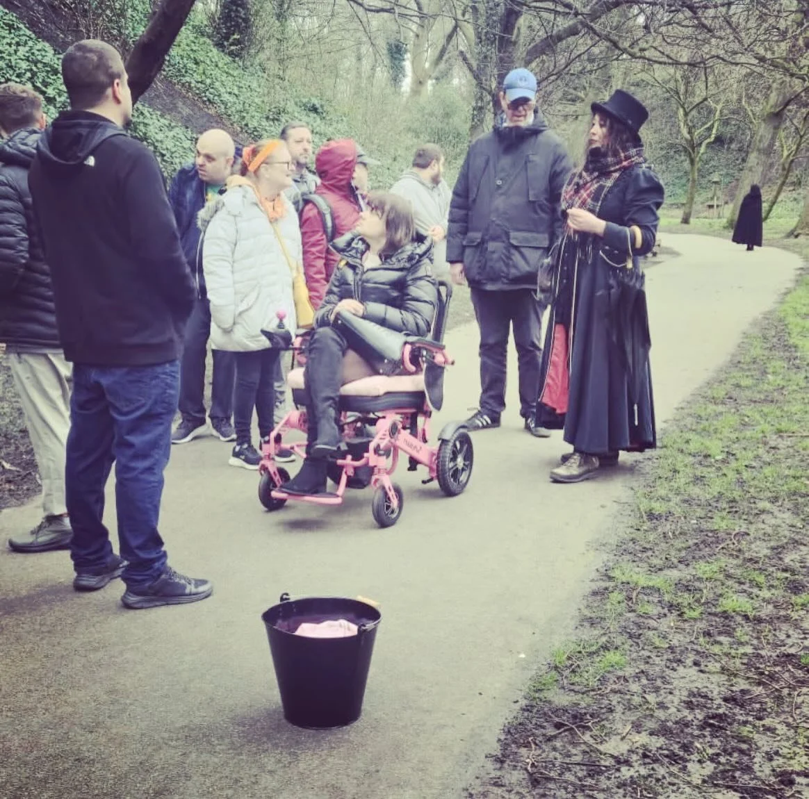 Huge thankyou to @daisyinclusiveuk for joining Shiverpool on a bespook private Shiverpool tour on a Marvellous Monday&hellip; Visited so many heritage sites with spooky tales and had such fiendish fearless fun with the public too 🤣 Thankyou for join
