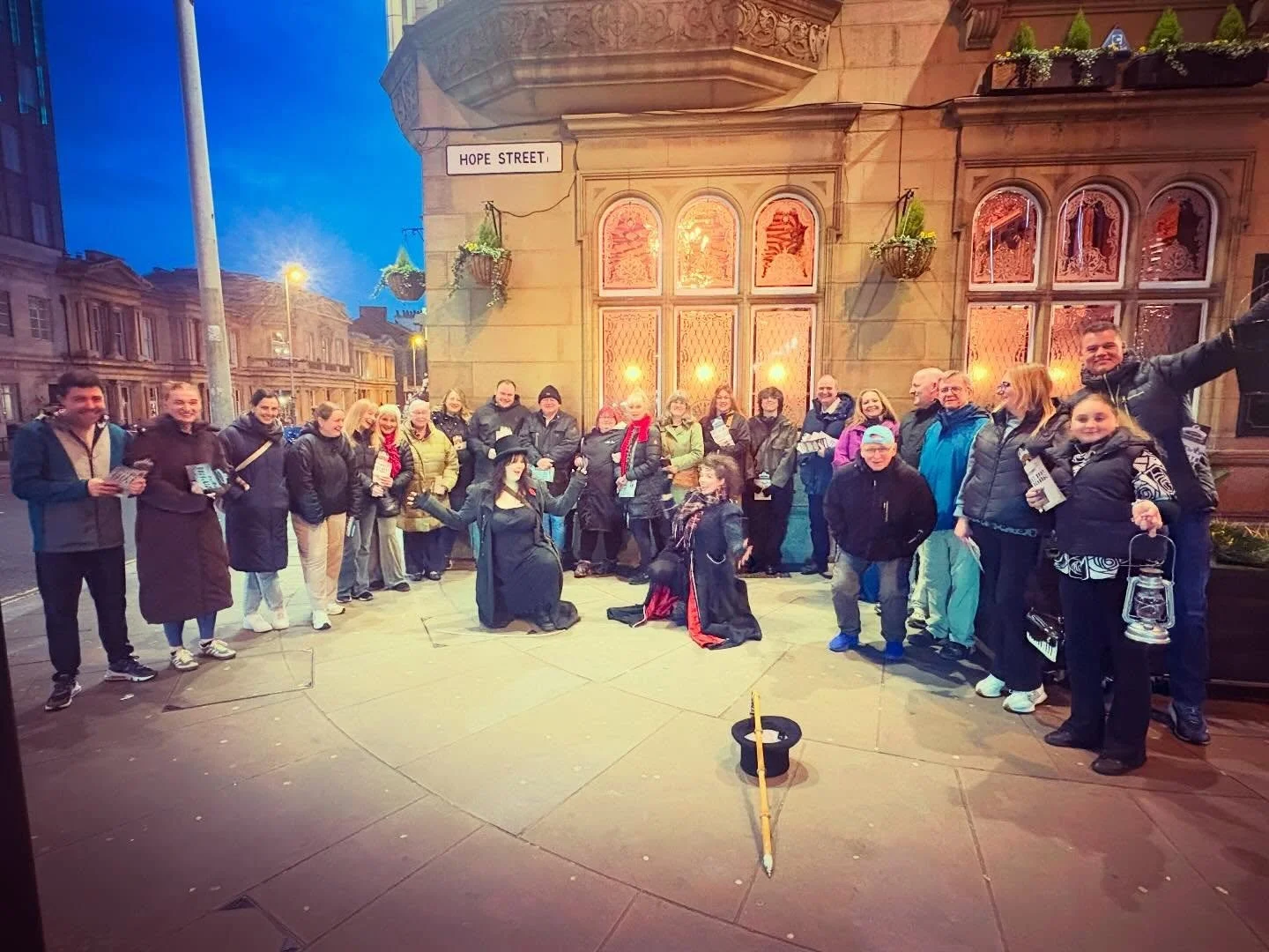 Thirsty work on a Thursday night, a delectable drove of dears and dudes this evening 🎩 Thankyou for joining us 🦇

This Week&rsquo;s Shiverpool Tours Coming Up&hellip;

💀 Sat | Hope Street Shivers @ 7PM
💀 Sun &pound;13 Special | Hope Street Shiver