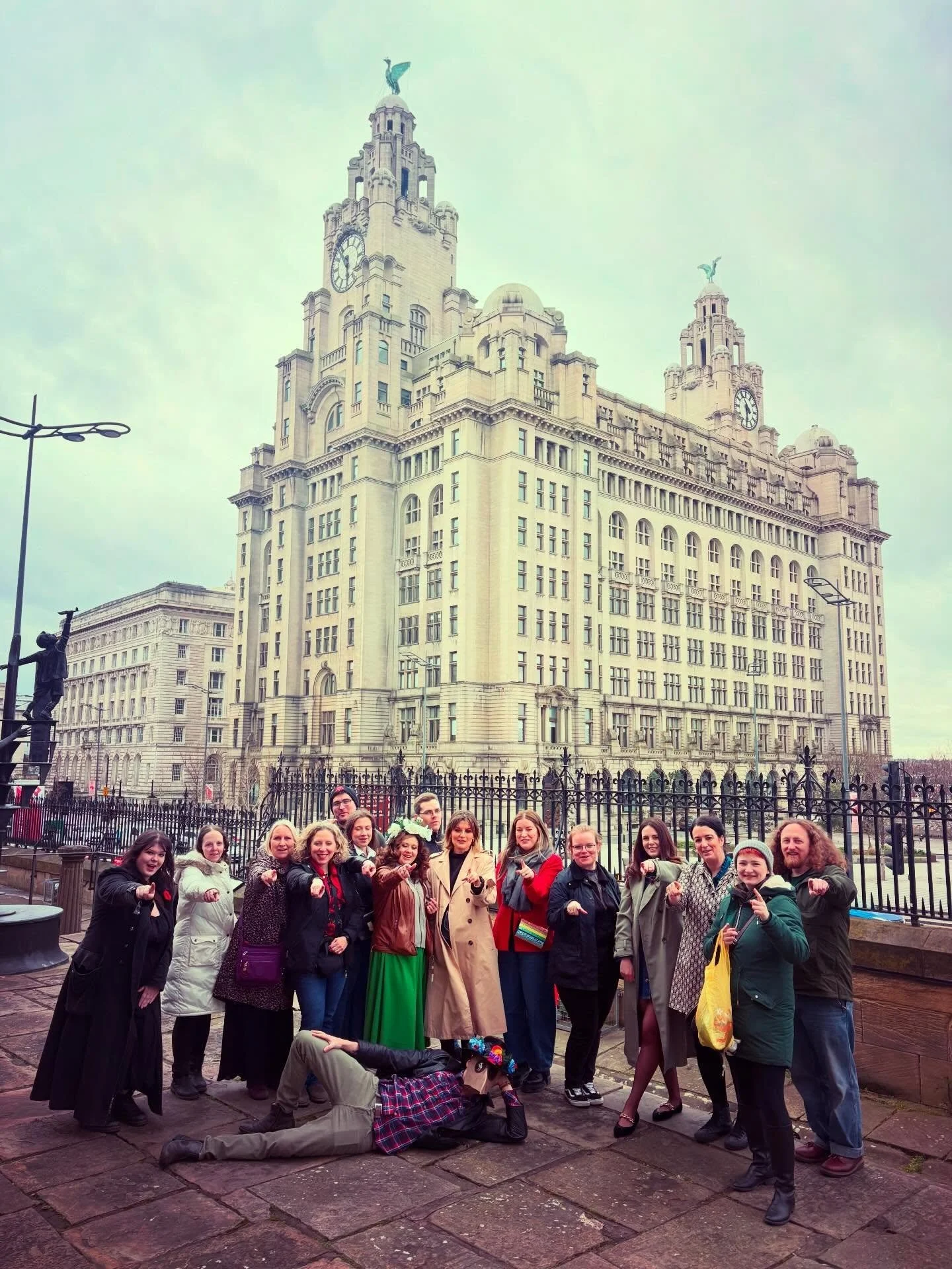 Double Trouble on the Auld City Tour tonight kicking things off for the Saturday Shivers with the delightful darlings and daring dears in celebration of Millie&rsquo;s Marrying Day! 💍 such a delicious dive to the darkside 🫀🫁🦹🏻&zwj;♀️ 🪏🕳️ 🎩 🩸