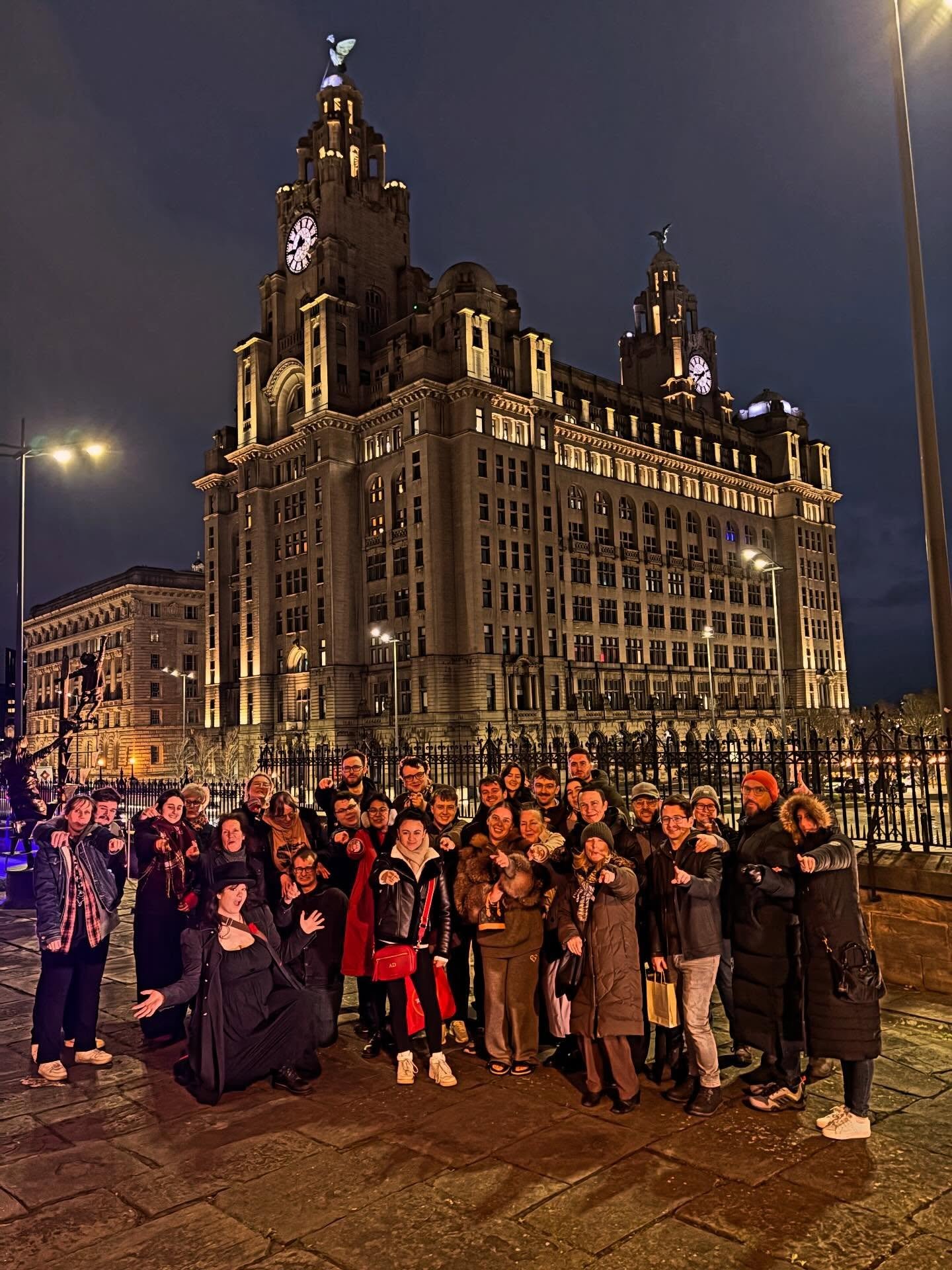 Walking with the world in one Auld City 👣 🌍 👣 Hail Llandudno, Colorado, Tennessee, Birmingham, Antrim, London and Fazakerley 🥰 when surrounded by the dead 💀 it is thus we feel most ALIVE 🫀

🌺 Gather Ye Rose Buds while Ye May! 🌺 
Join us for P