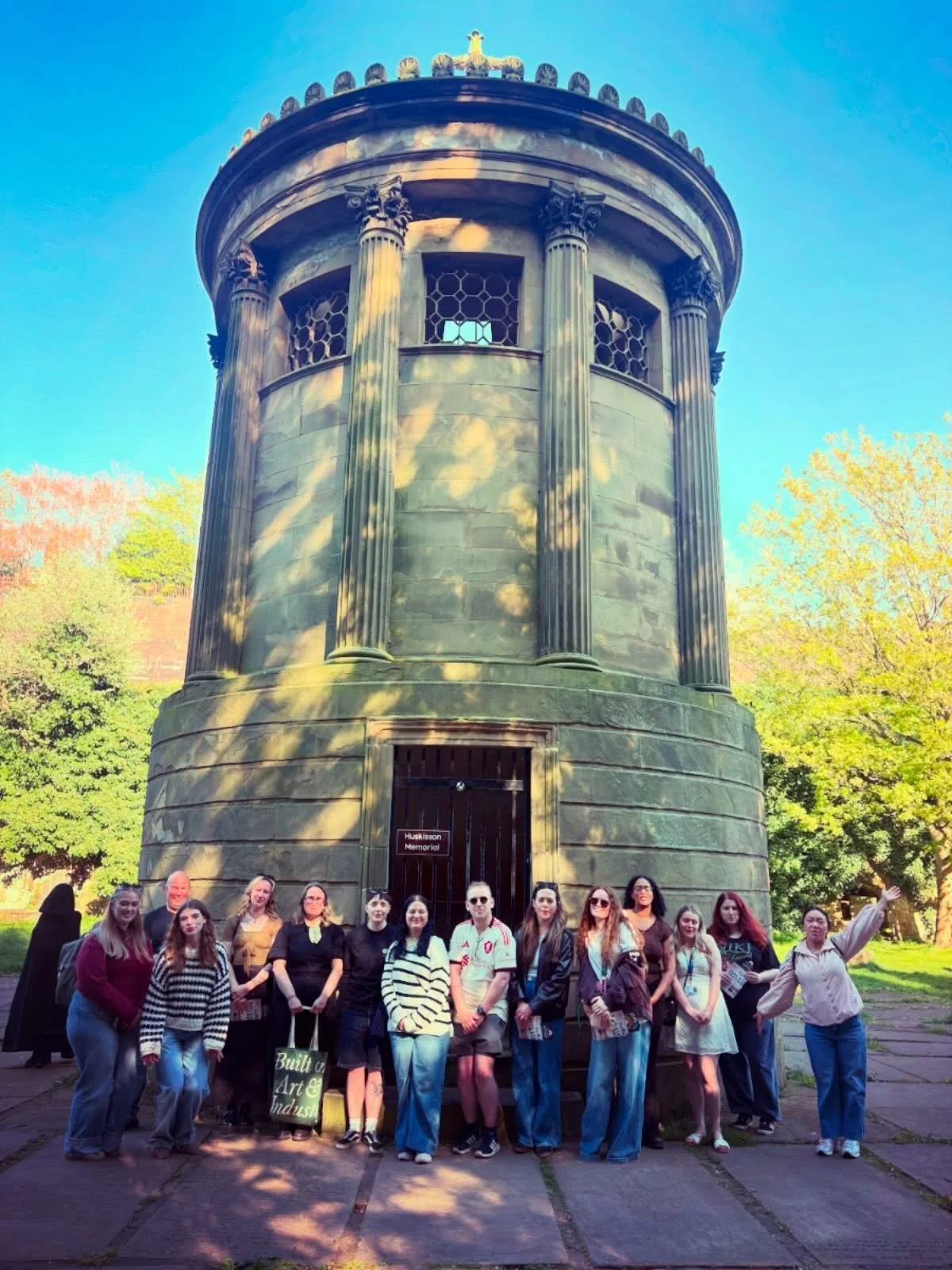 Wow what a heady hot day its been with @ljmu History students uncovering the secrets and hidden heritage of Hope Street &amp; St James&rsquo; Necropolis - Thankyou all for joining us delicious daring darlings you! 🎩

🪦🪏🪦🪏🪦🪏🪦🪏🪦🪏🪦🪏🪦🪏

Do