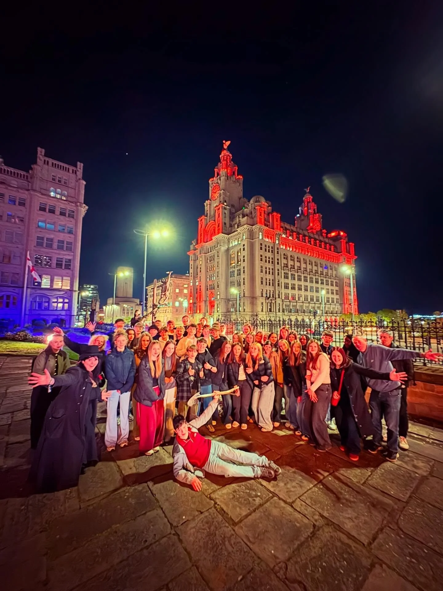 What a wild and wonderful way to spend an evening with these effervescent Edinburgh students and their delightful teachers&hellip; Third year in a row on the Shiverpool tour exploring history &amp; haunted heritage with @georgewatsonscollege - we had