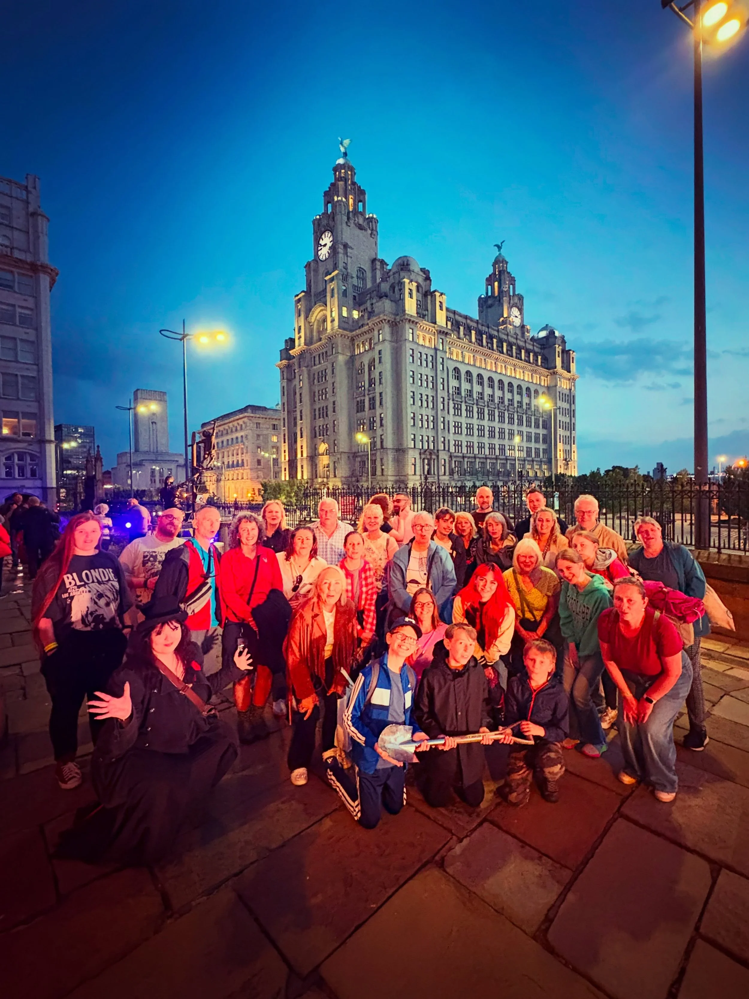 We stopped Time, Suspended Disbelief and Lived for 90 minutes in the Infinite Now! In honour of the great Tim Curry 😈 A great inspiration for Shiverpool 🎩

A Wonderful Whirl of Wickedness on a Wednesday 🖤 
Thankyou to all the dears and darlings fo