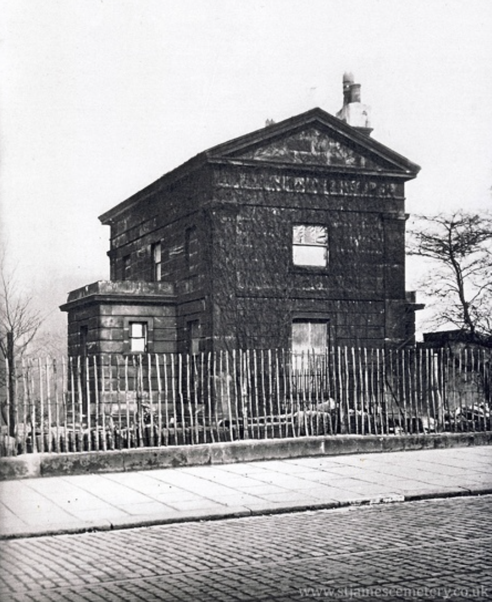 Lodge, 1942
The lodge at the southern end of the cemetery is seen from Upper Parliament Street in 1942.
