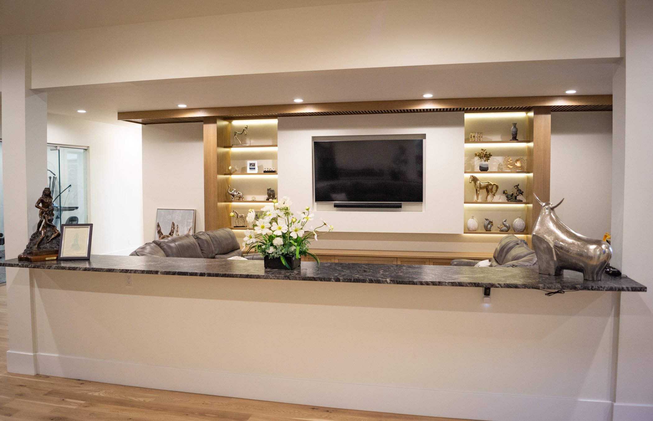 Draper 1 Int Basement Ent.jpg