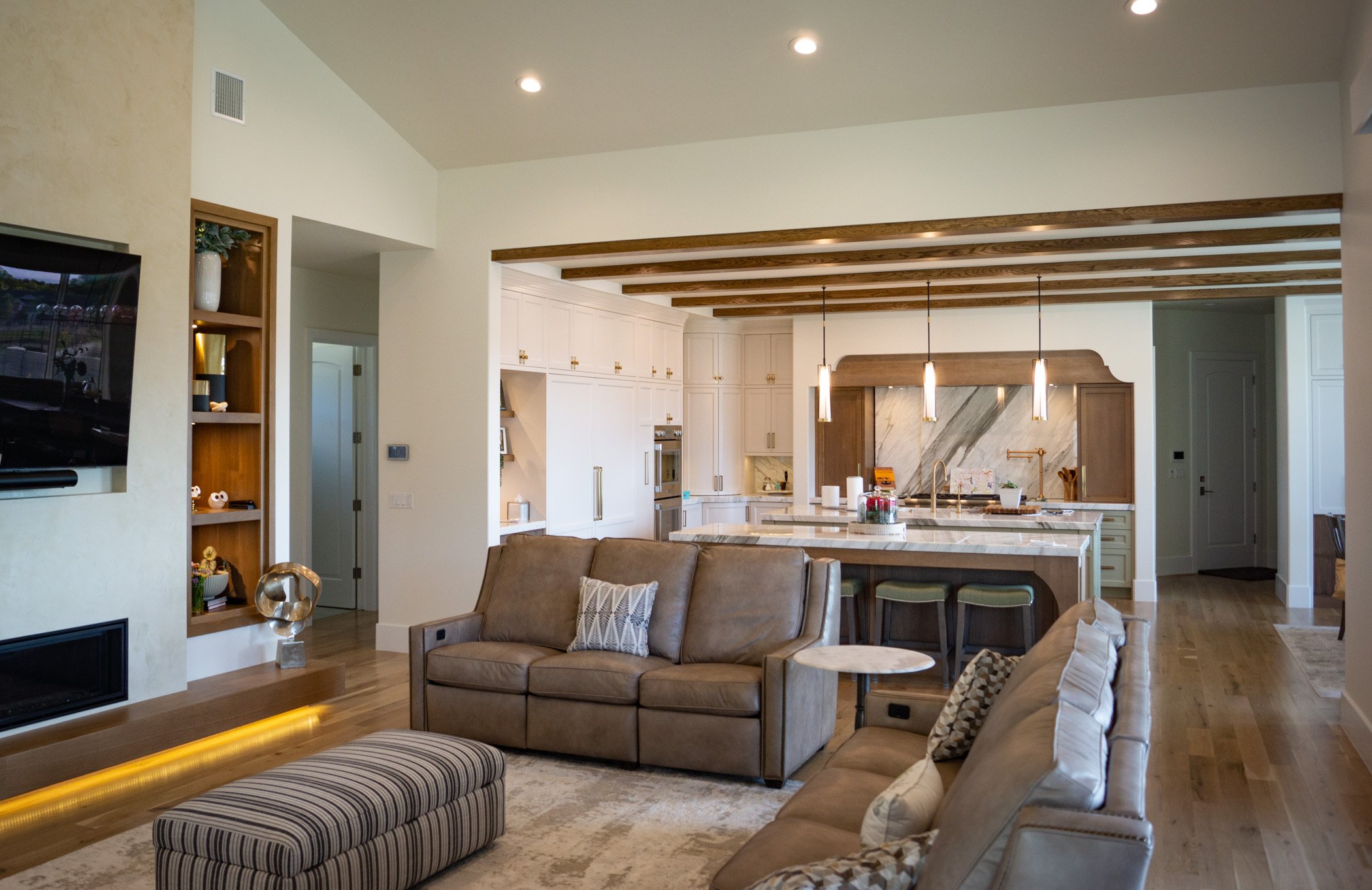 Draper 1 Int Gathering.jpg