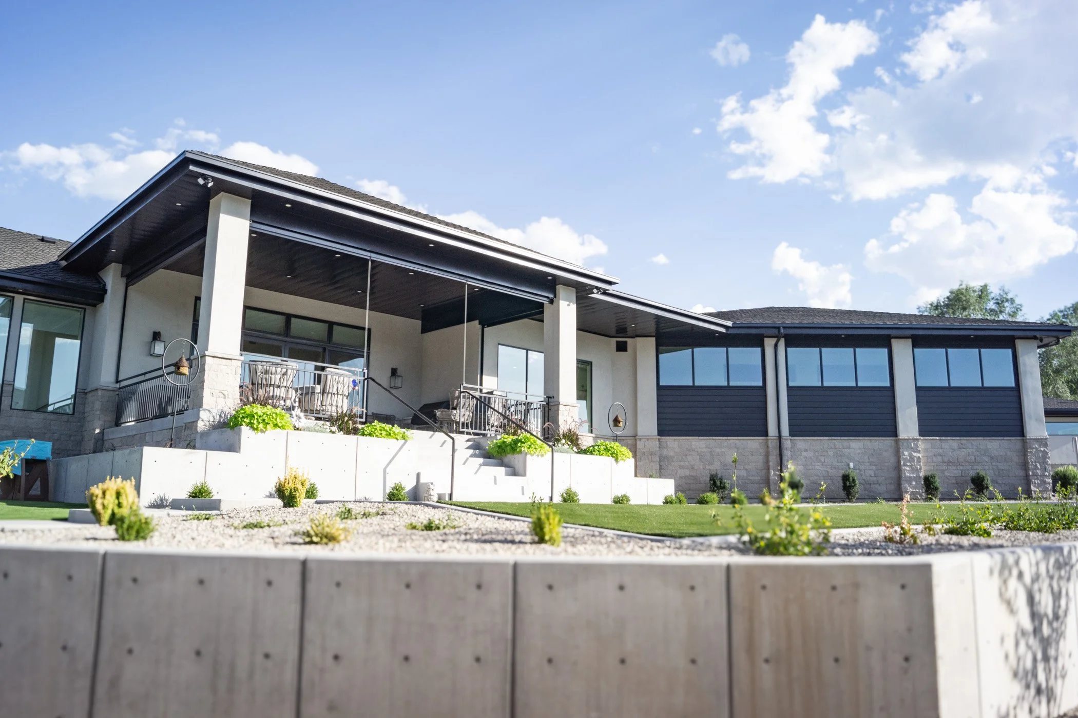 Draper 1 Ext Patio 2.jpg