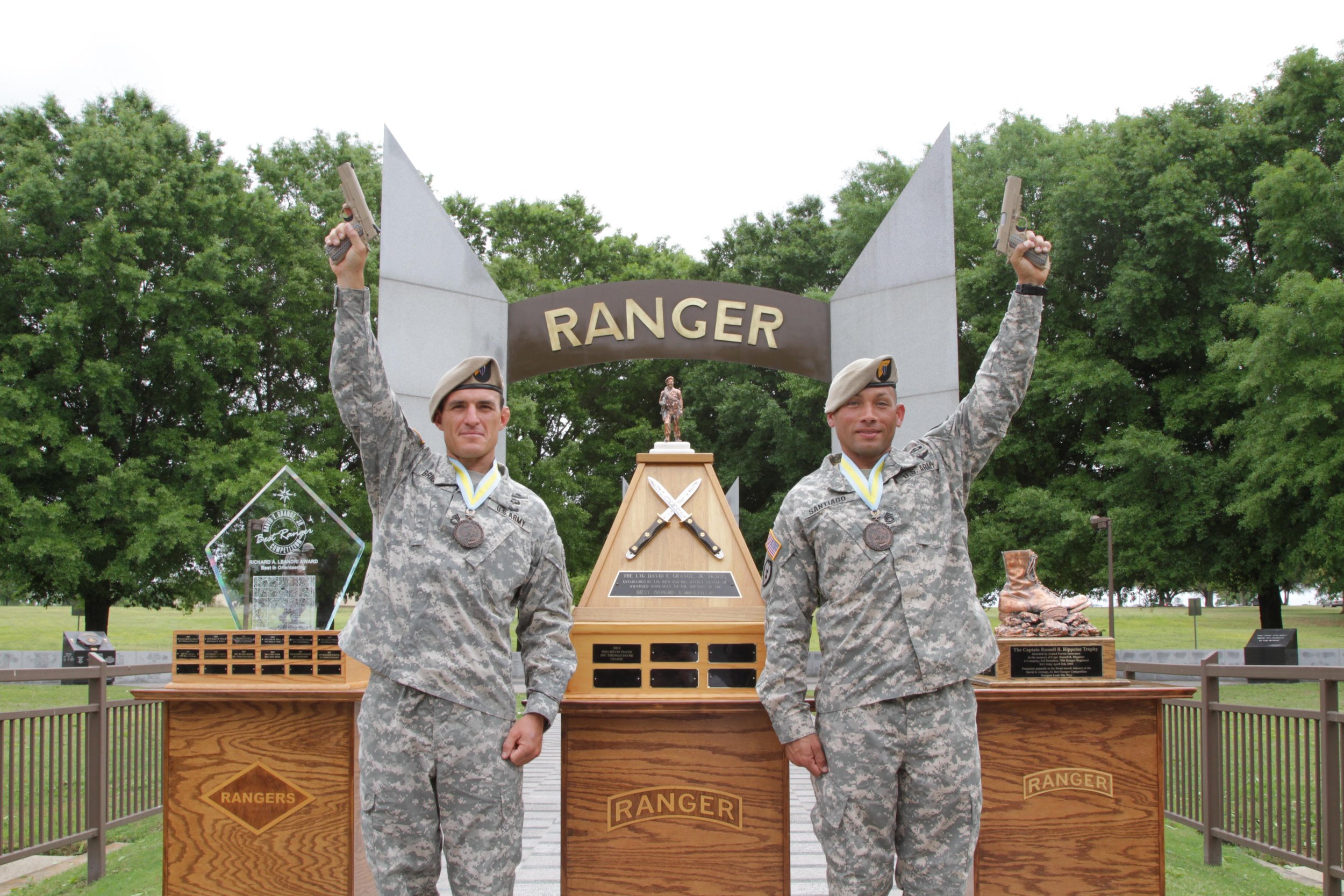 SFC Timothy Briggs, SFC Raymond Santiago