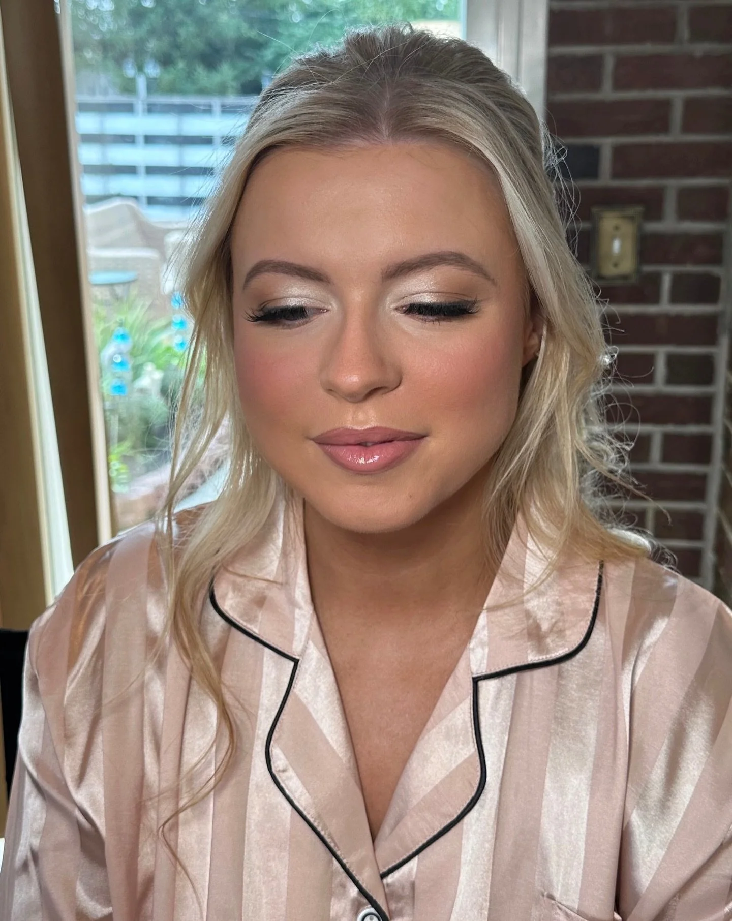 my favorite kind of soft pink bridal lip combo💕🩰

MADMAKEUPSTUDIO.COM 

2026-2027 inquiries open 🤍
fill out the contact form on my website, link in bio🔗

MadMakeup Studio
Bucks County, PA
Bridal Makeup Artist 
Philly Wedding