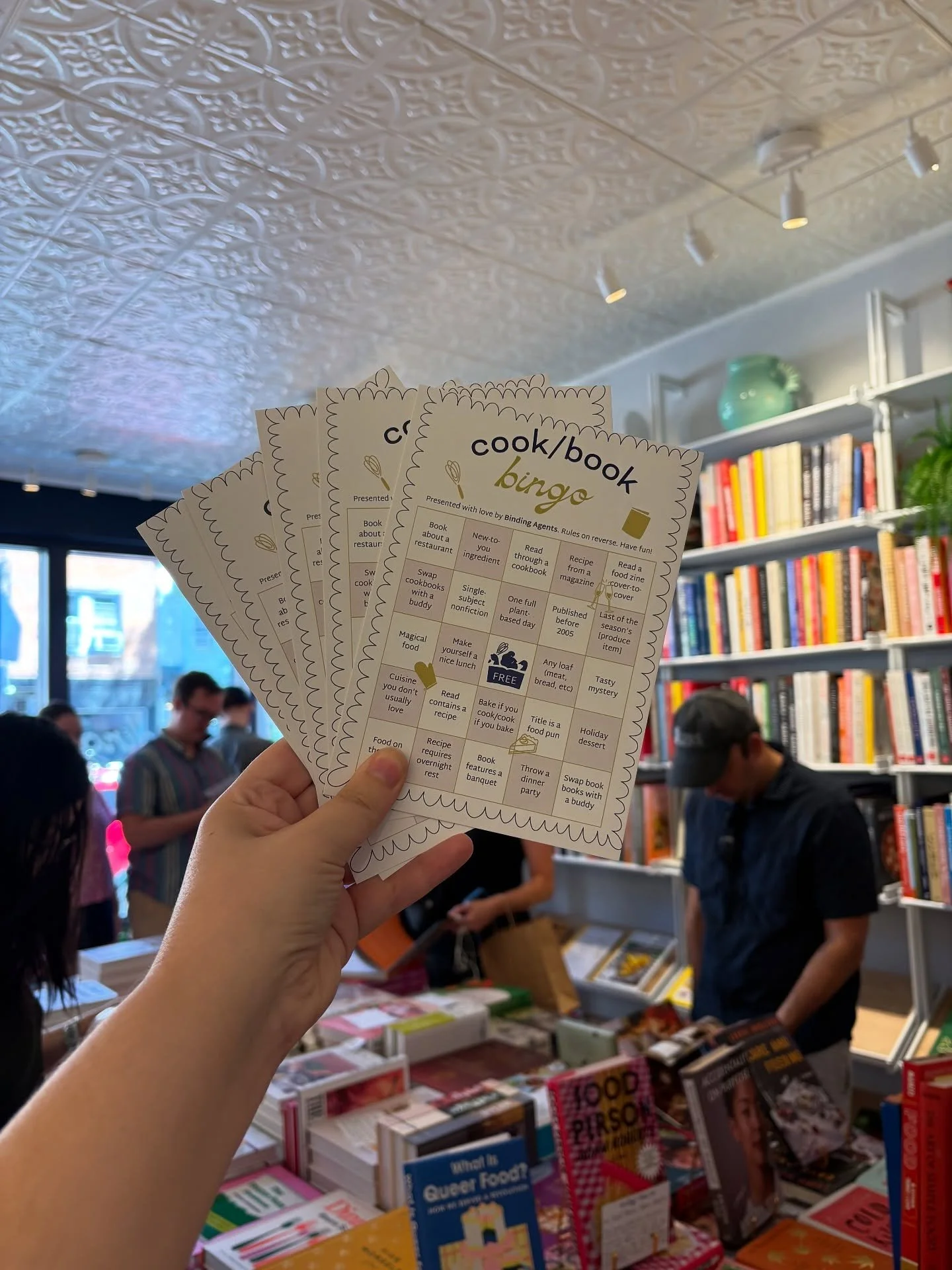 Swipe to see @katescookingcapers and I personifying, &ldquo;don&rsquo;t pout because it&rsquo;s over, smile because it happened,&rdquo; about the @phillybookcrawl. You spun the prize wheel, patiently spelled out your emails for the raffle (thank you,