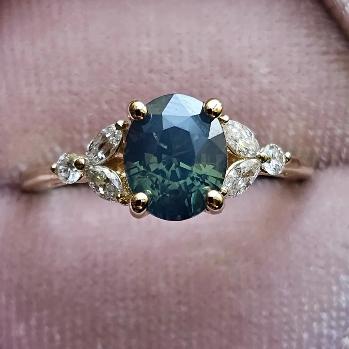 14kt Yellow Gold Opalescent Sapphire & Diamond Ring