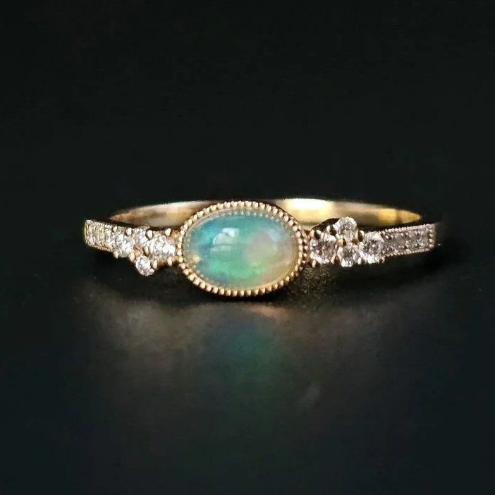 14kt Yellow Gold Opal & Diamond Ring