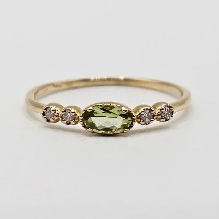 14kt Yellow Gold Peridot & Diamond Stacker Band