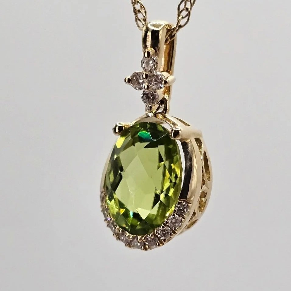 14kt Yellow Gold Peridot & Diamond Pendant
