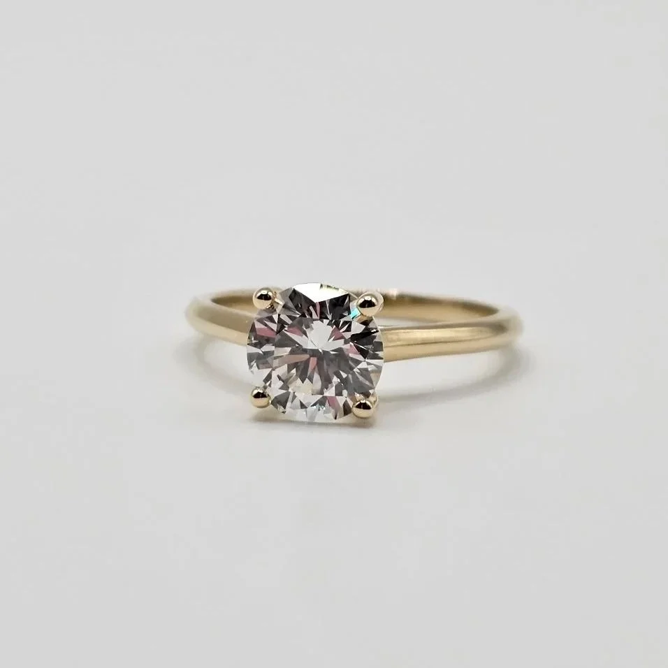 14kt Yellow Gold Natural Round Diamond Engagement Ring