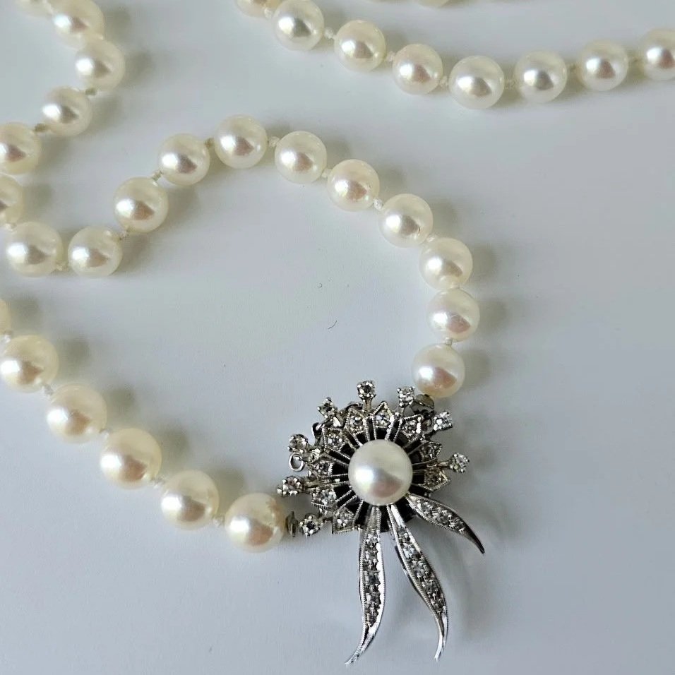 Cultured Pearl Necklace w/ 14kt White Gold Diamond Clasp