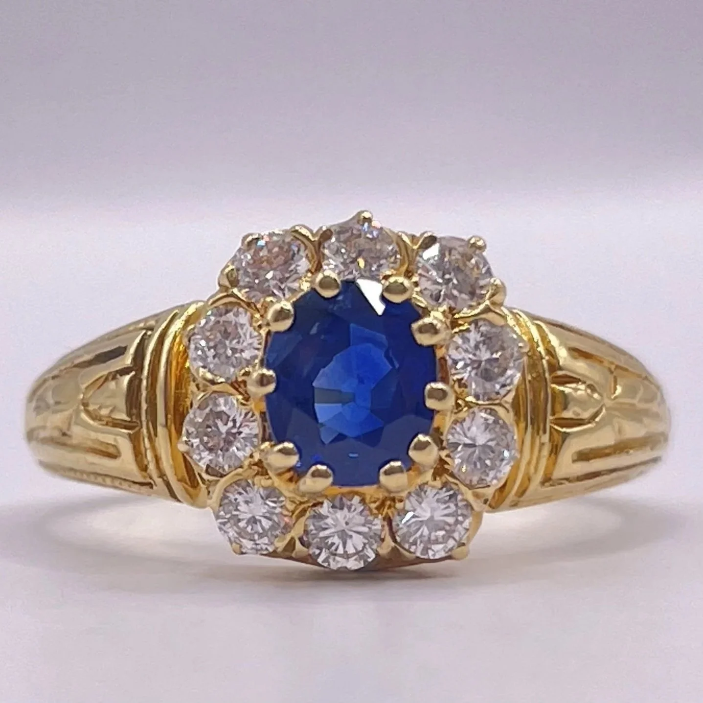 18kt Yellow Gold Vintage Sapphire & Diamond Ring