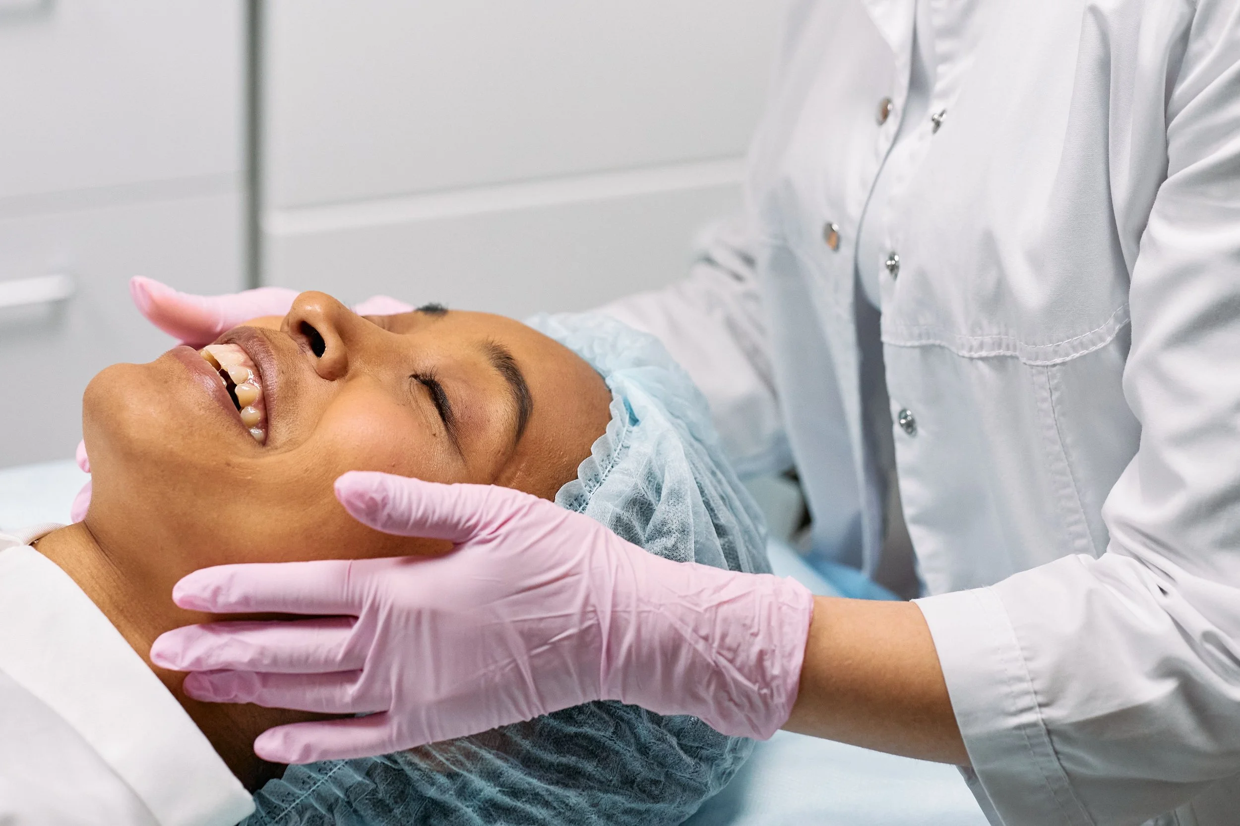 Microneedling in Phoenix: What to Expect Before, During, and After Your Treatment