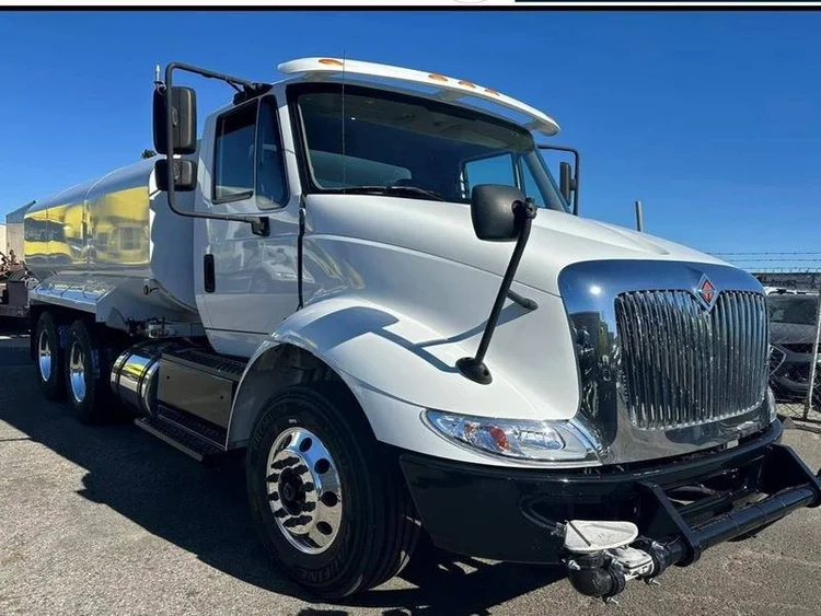 2017 International 8300 Water Truck